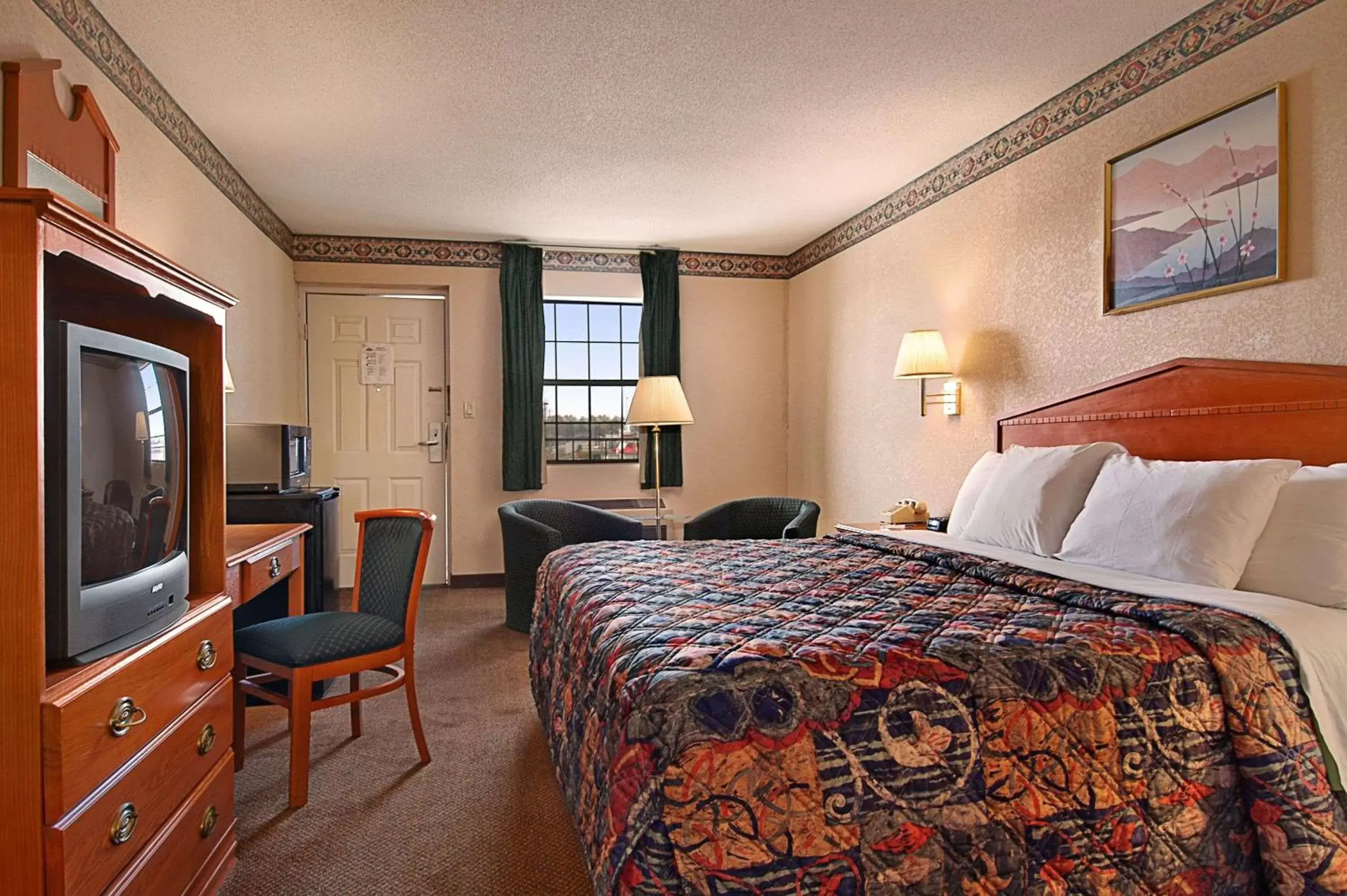 Photo of the whole room, Bed in Days Inn by Wyndham Brownsville