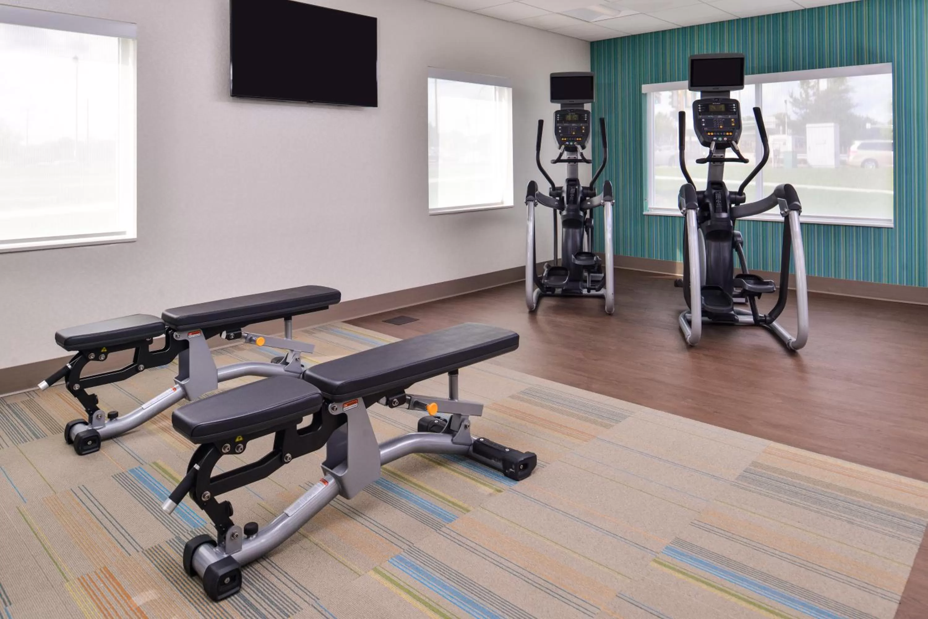 Fitness centre/facilities in Holiday Inn Express & Suites - Mall of America - MSP Airport by IHG
