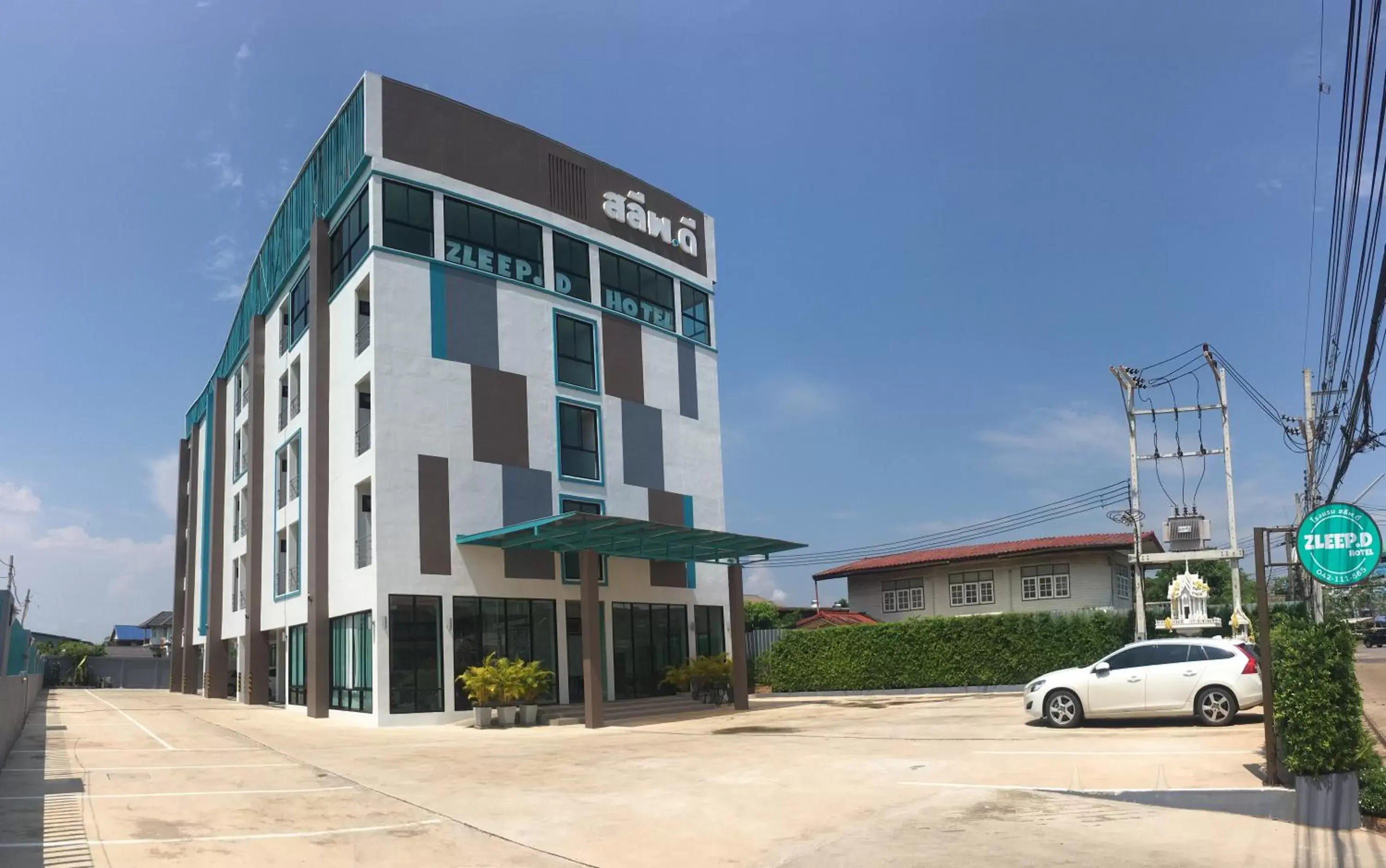 Property Building in Zleep D Hotel