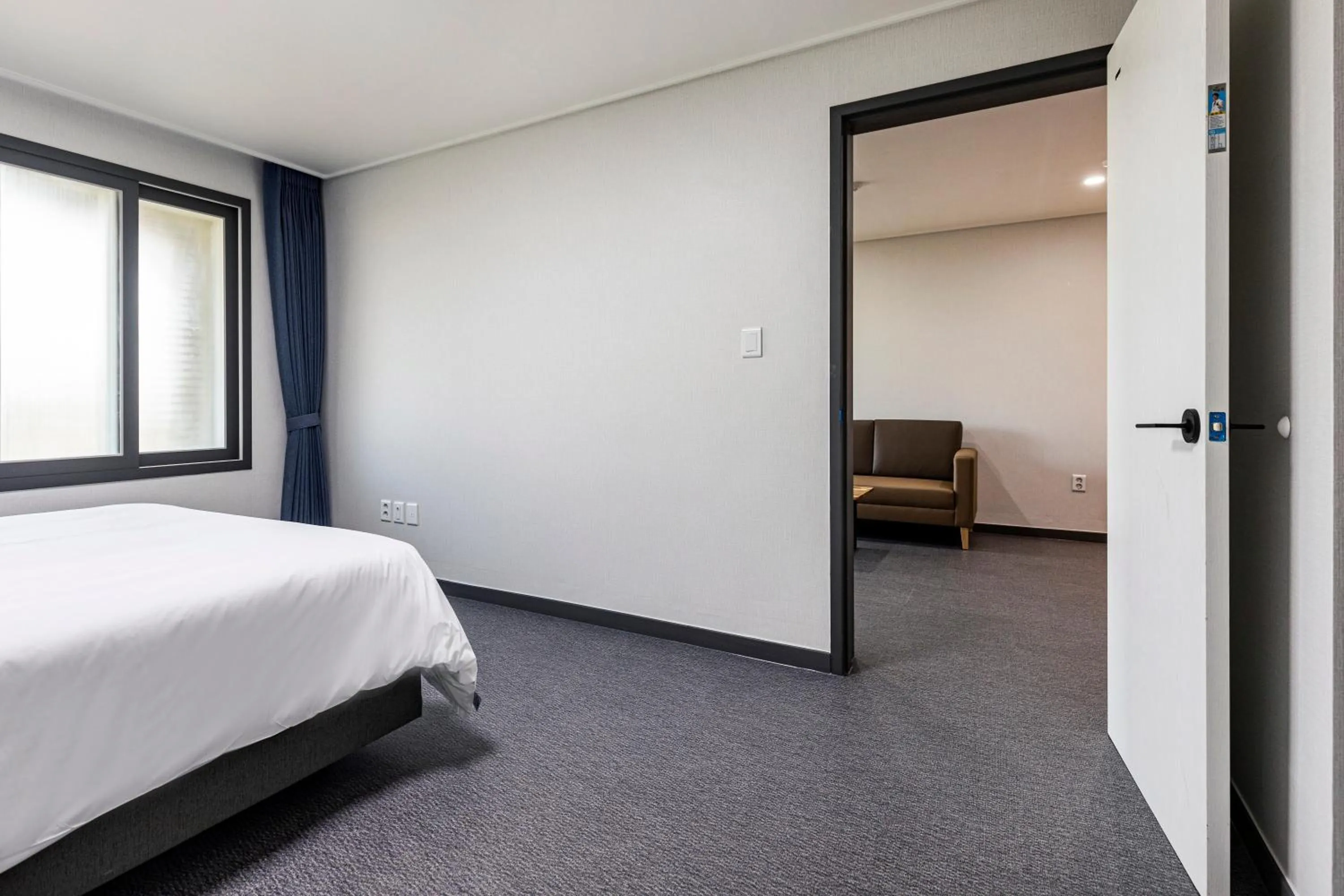 Aewol Building - Ocean View Family Room in Aewol Stay in Jeju Hotel&Resort