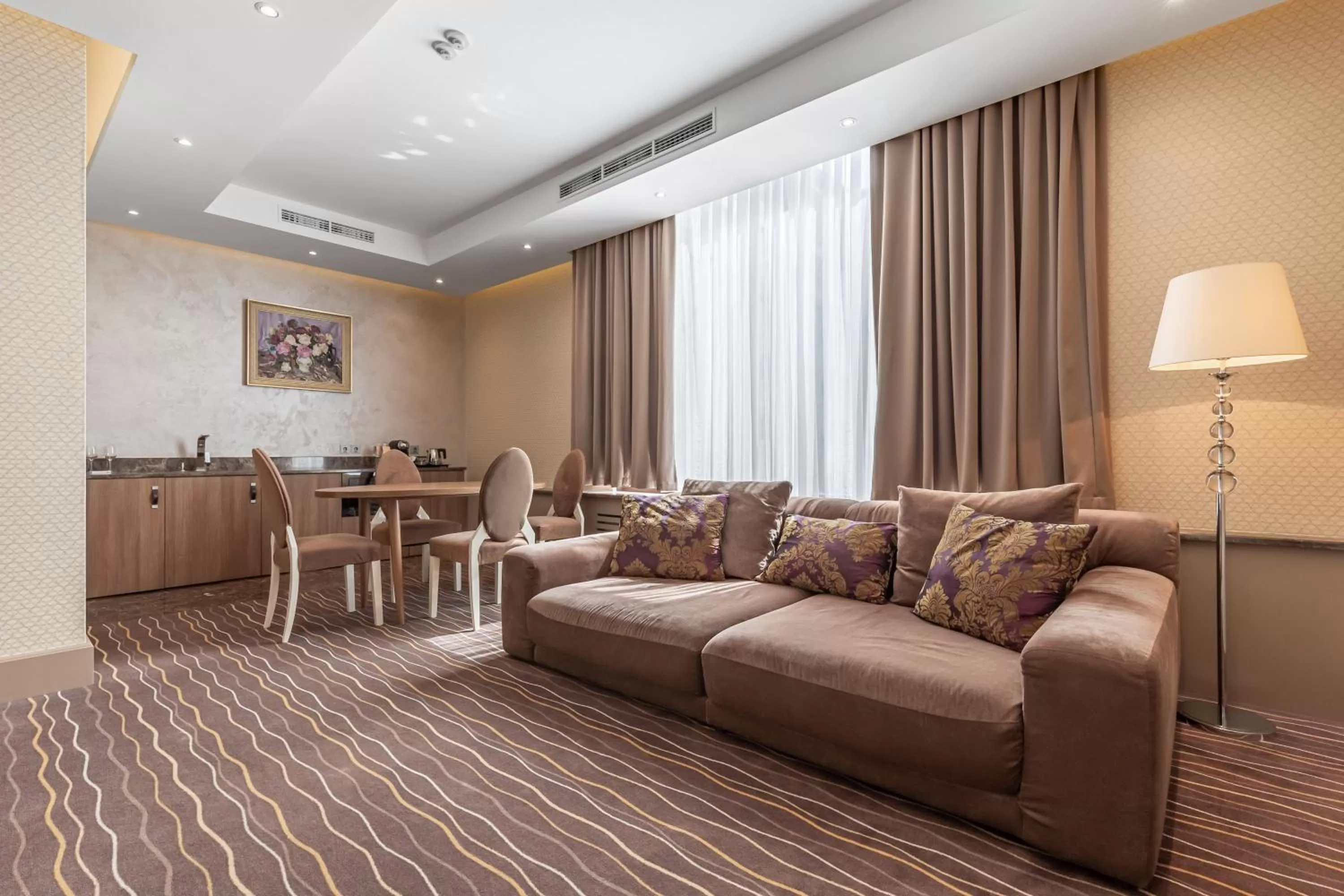 Coffee/tea facilities in Maidan Palace Hotel