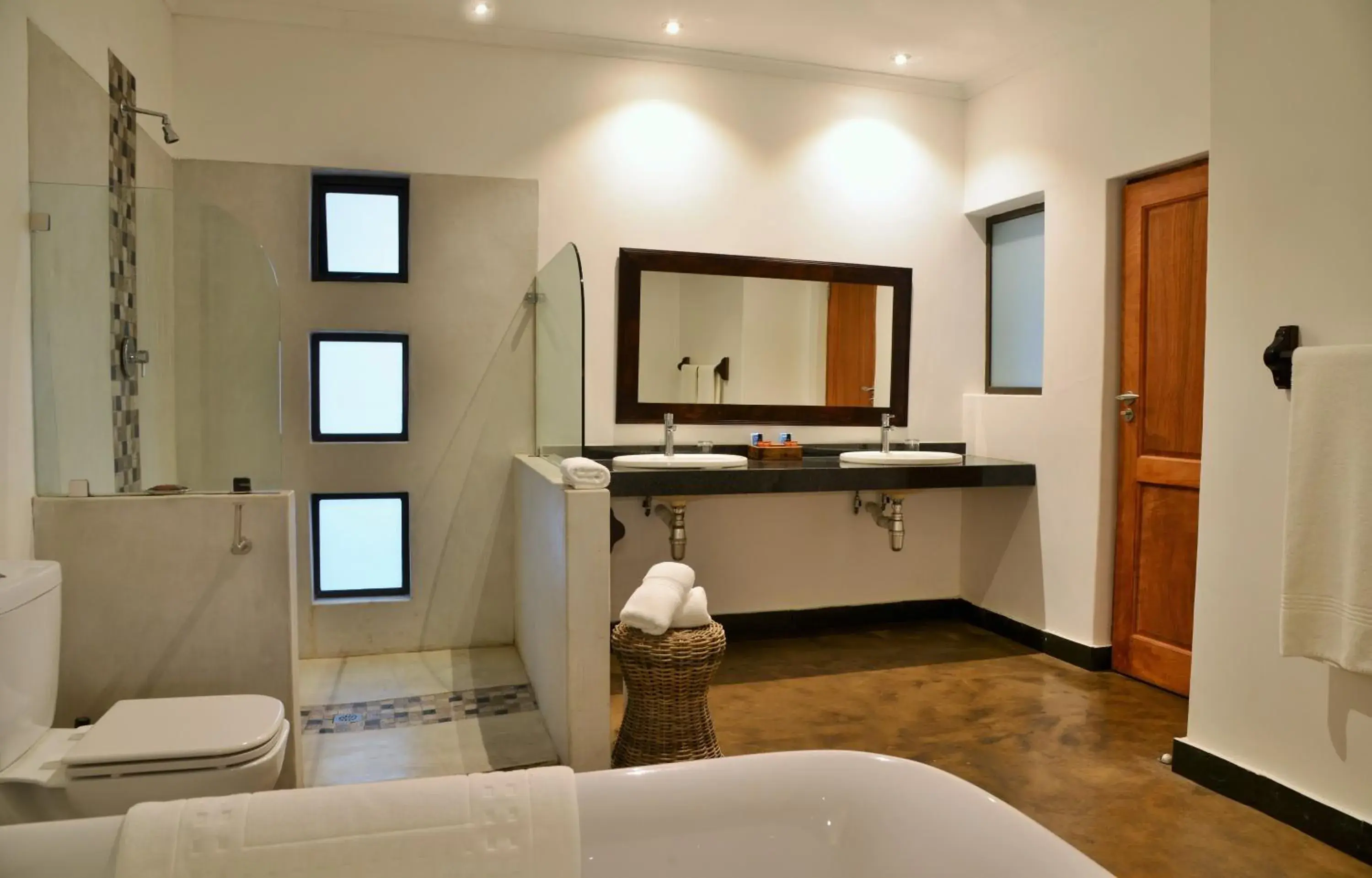 Shower, Bathroom in Bushveld Terrace - Hotel on Kruger