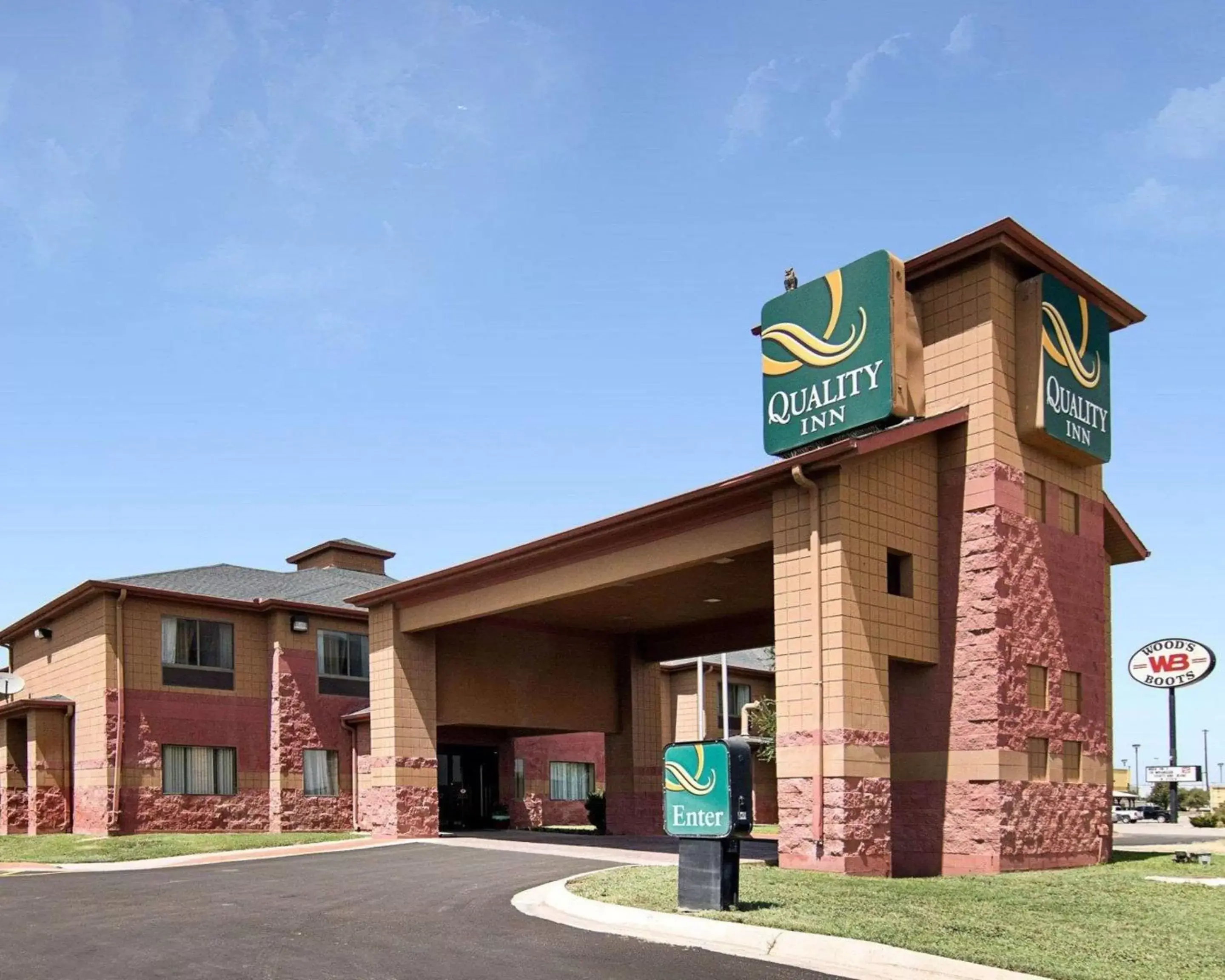 Property building in Quality Inn Midland