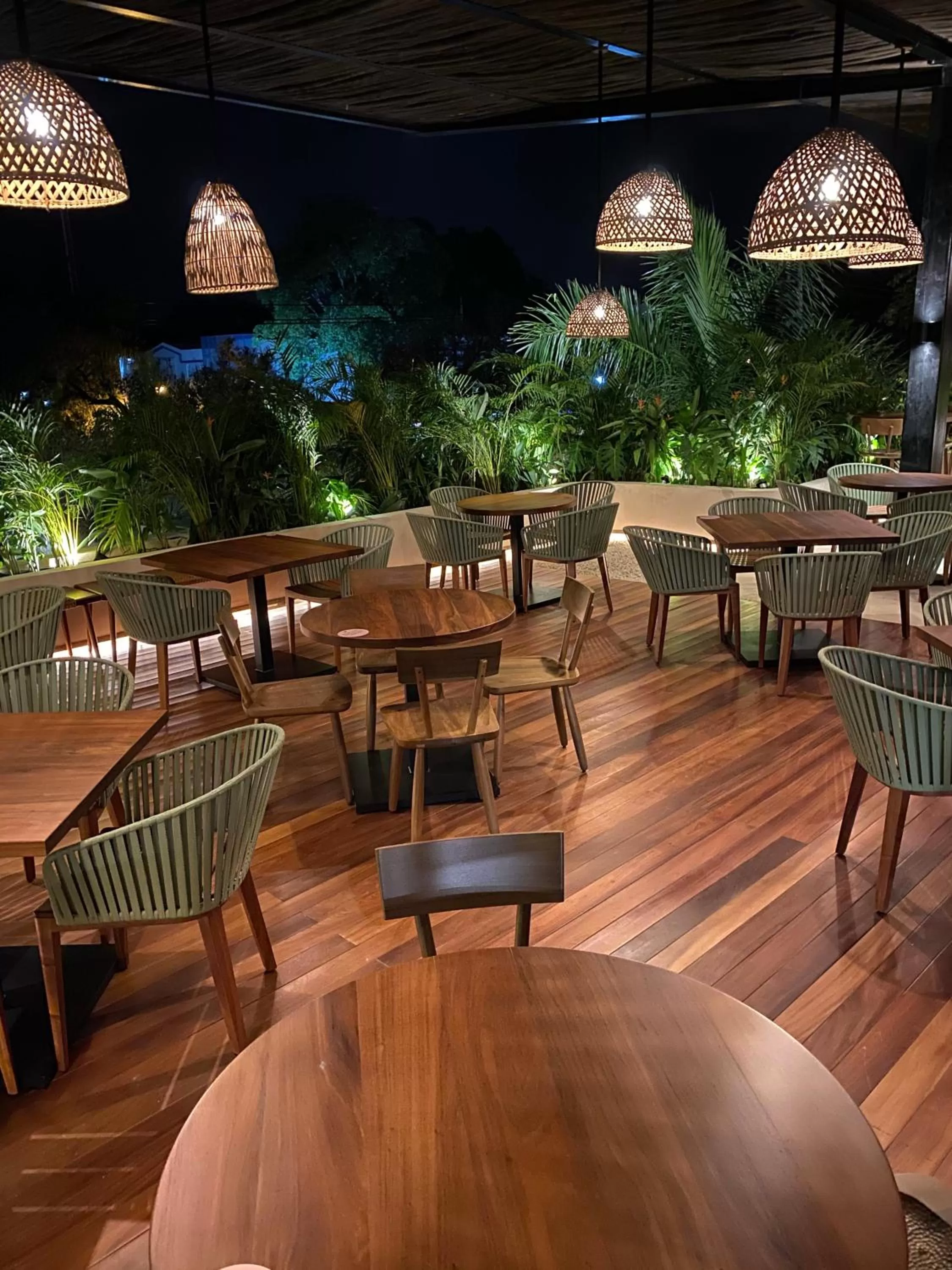 Restaurant/places to eat in Las Brisas Merida