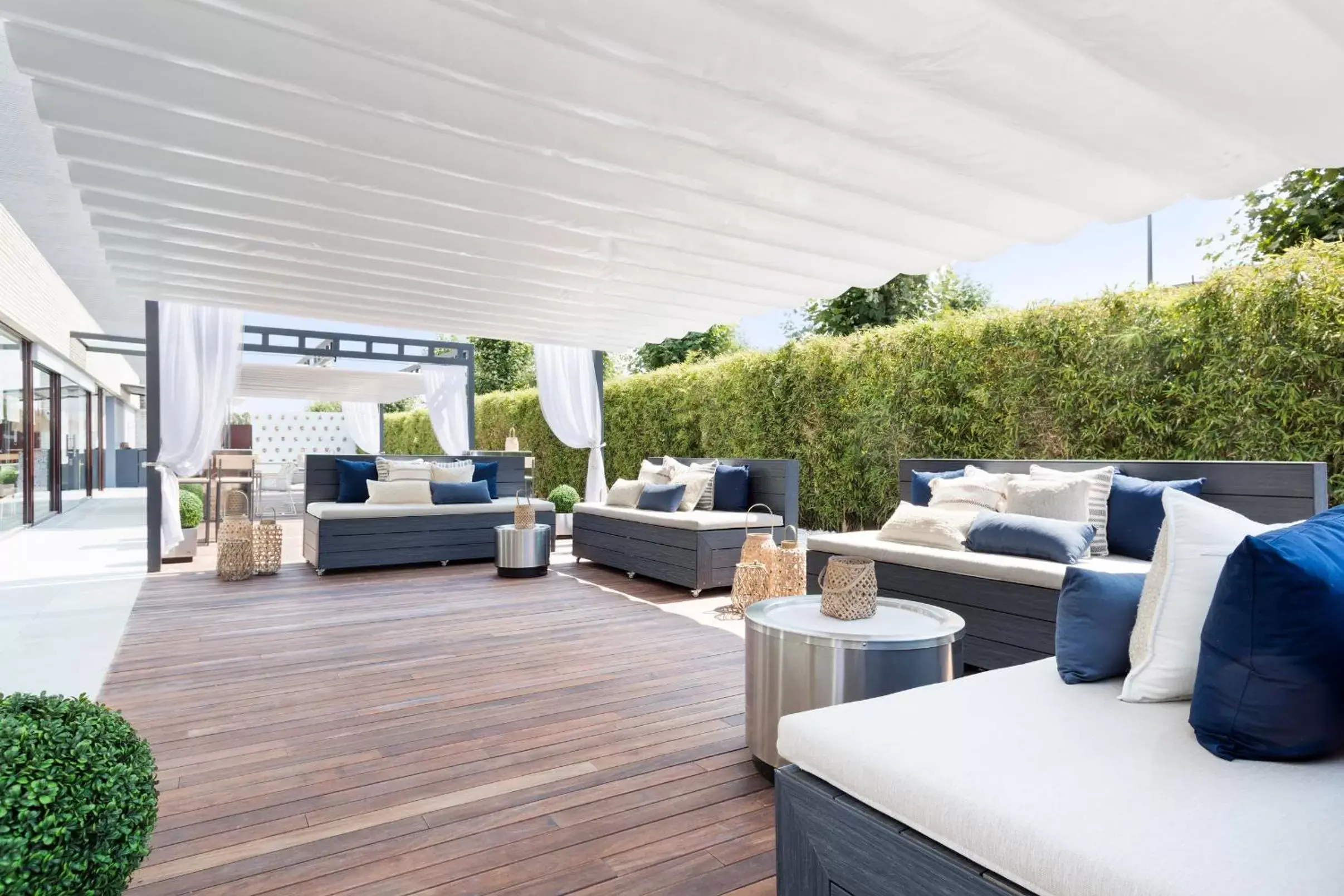 Balcony/Terrace, Seating Area in Hotel Barcelona Aeropuerto, affiliated by Meliá