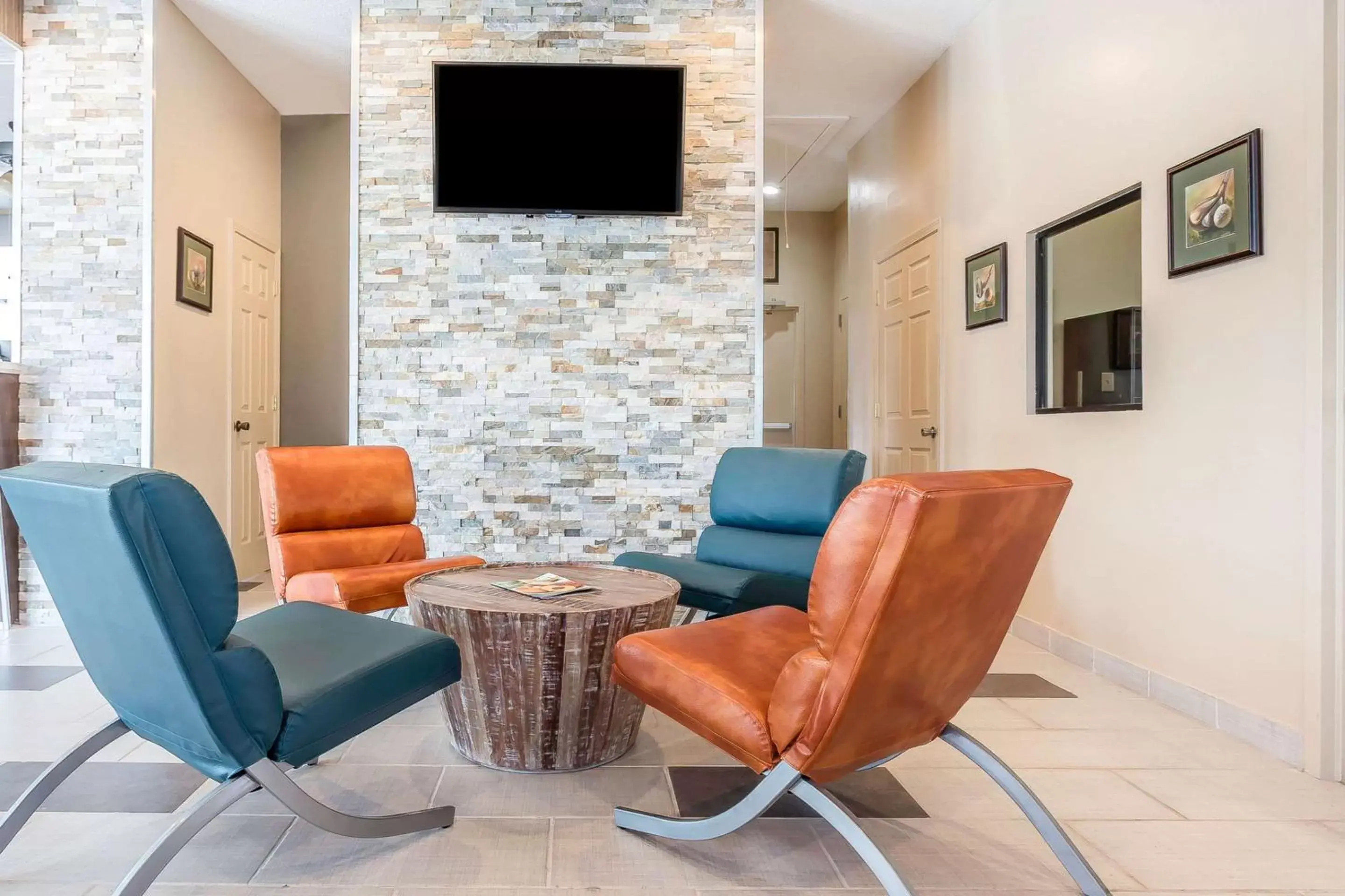 Lobby or reception, Seating Area in Quality Inn Aberdeen