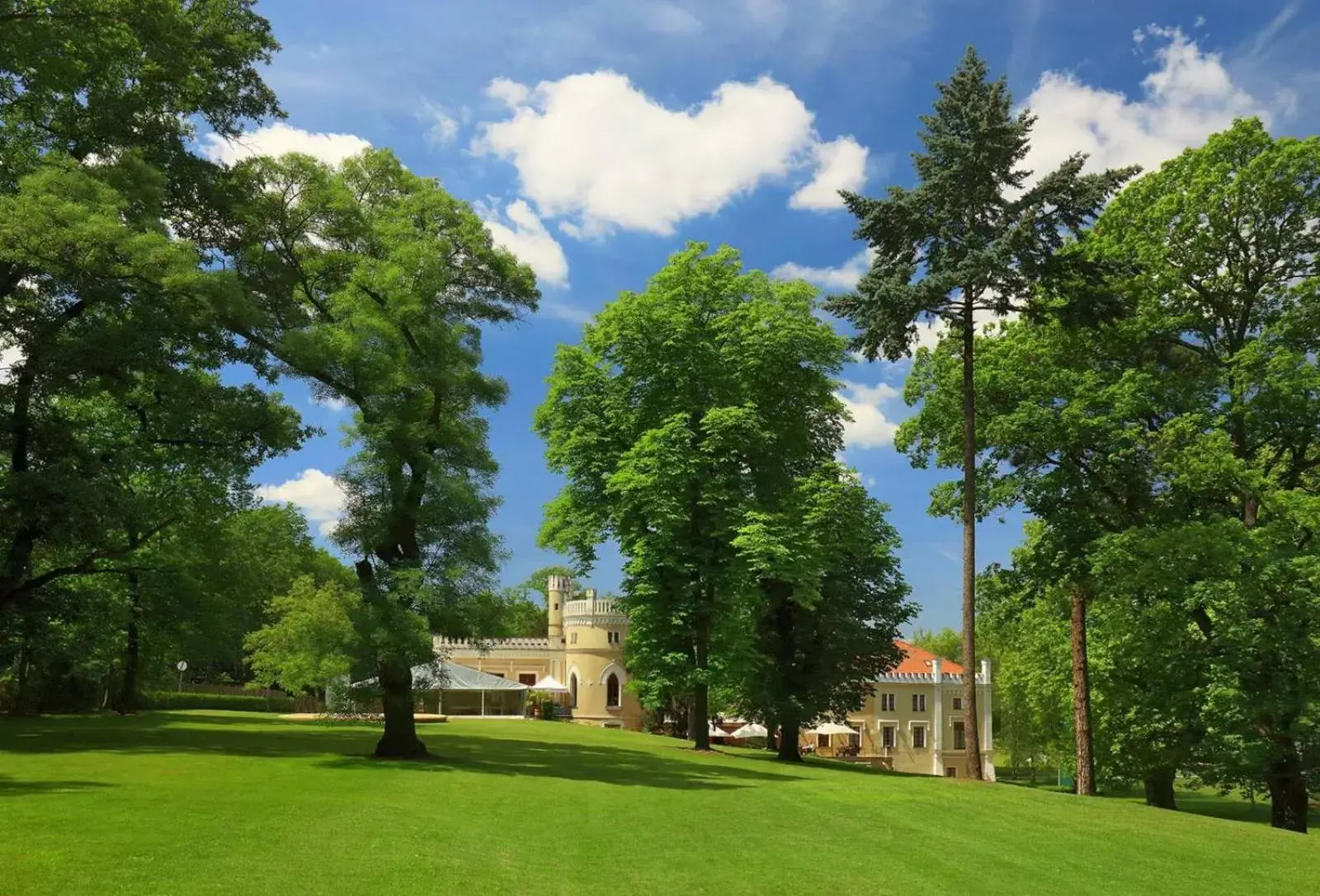 Garden in Chateau St. Havel - Wellness Hotel