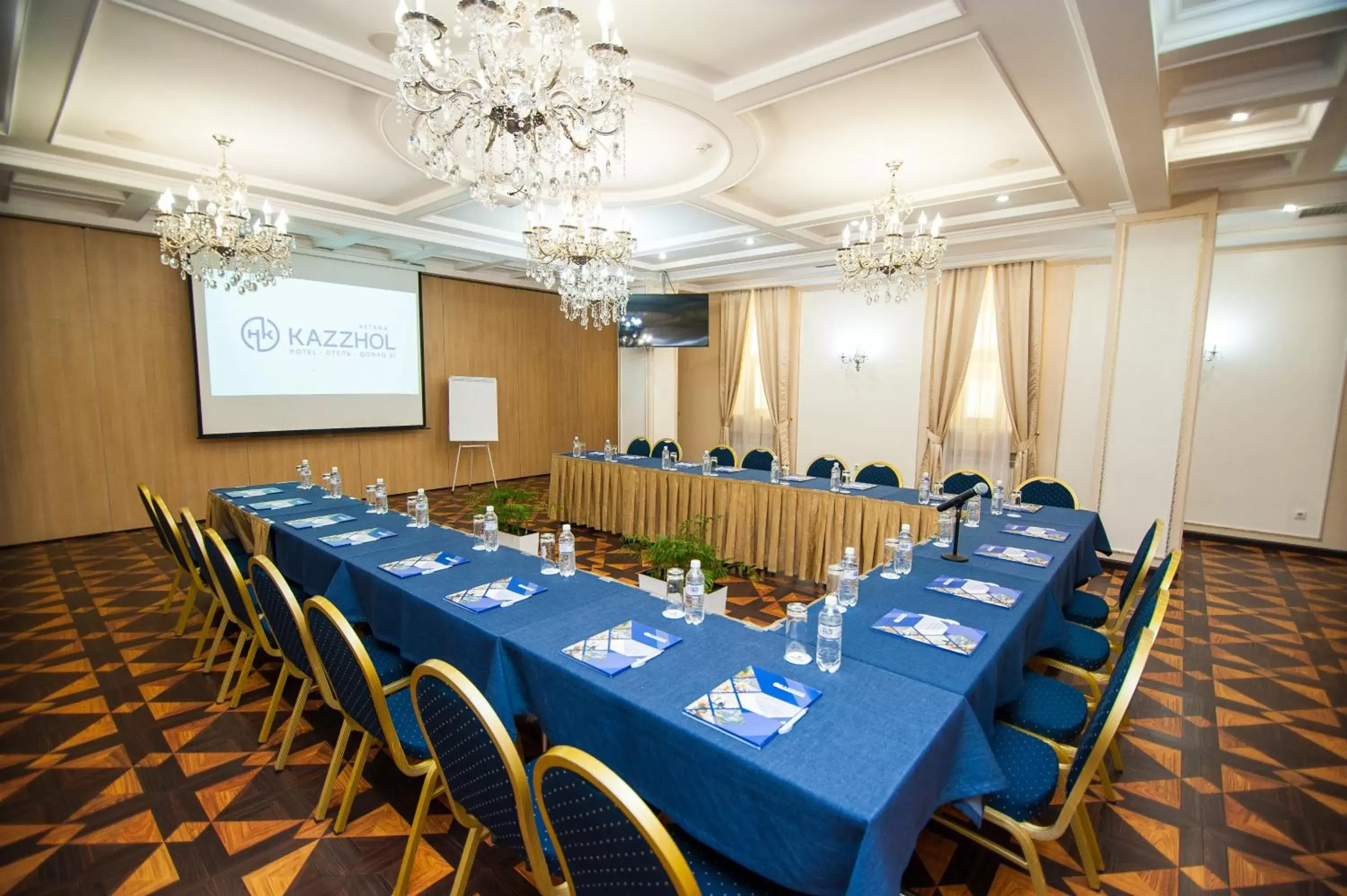 Meeting/conference room in Kazzhol Hotel Astana