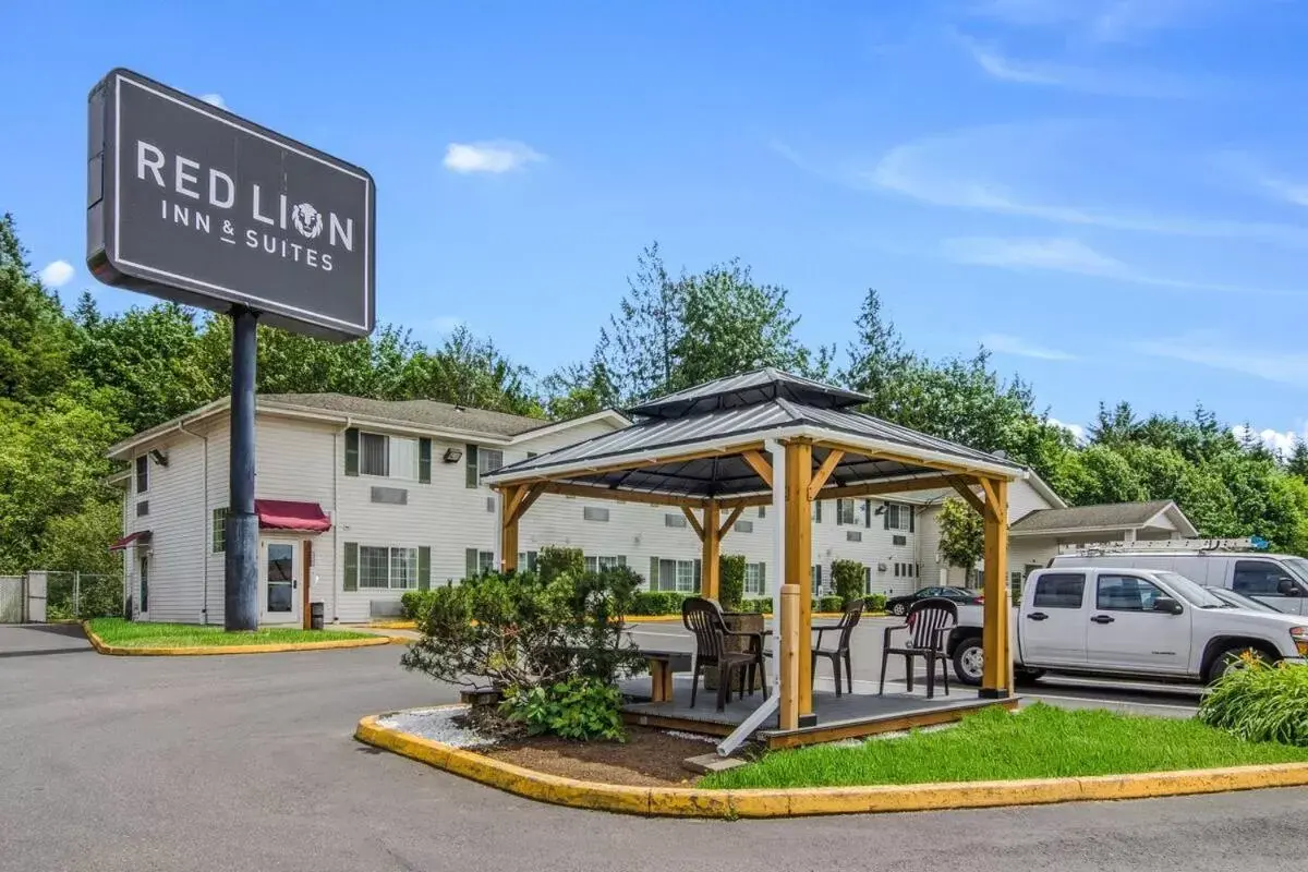 Property Building in Red Lion Inn & Suites Port Orchard