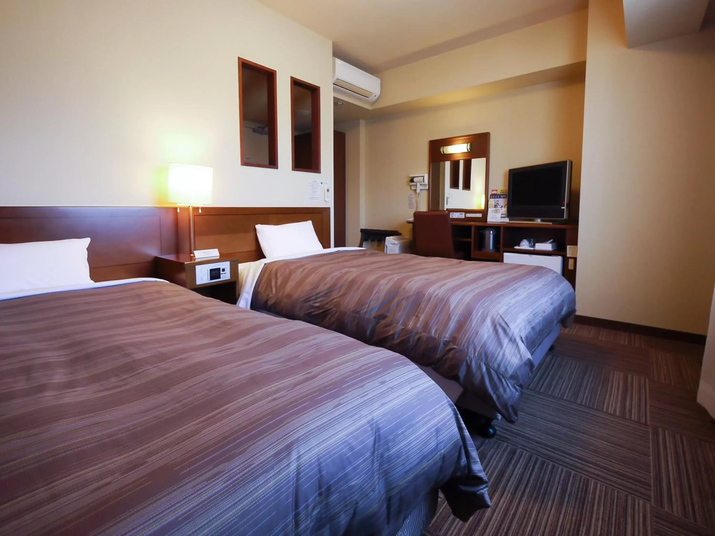Bed in Hotel Route-Inn Gotenba Eki-Minami