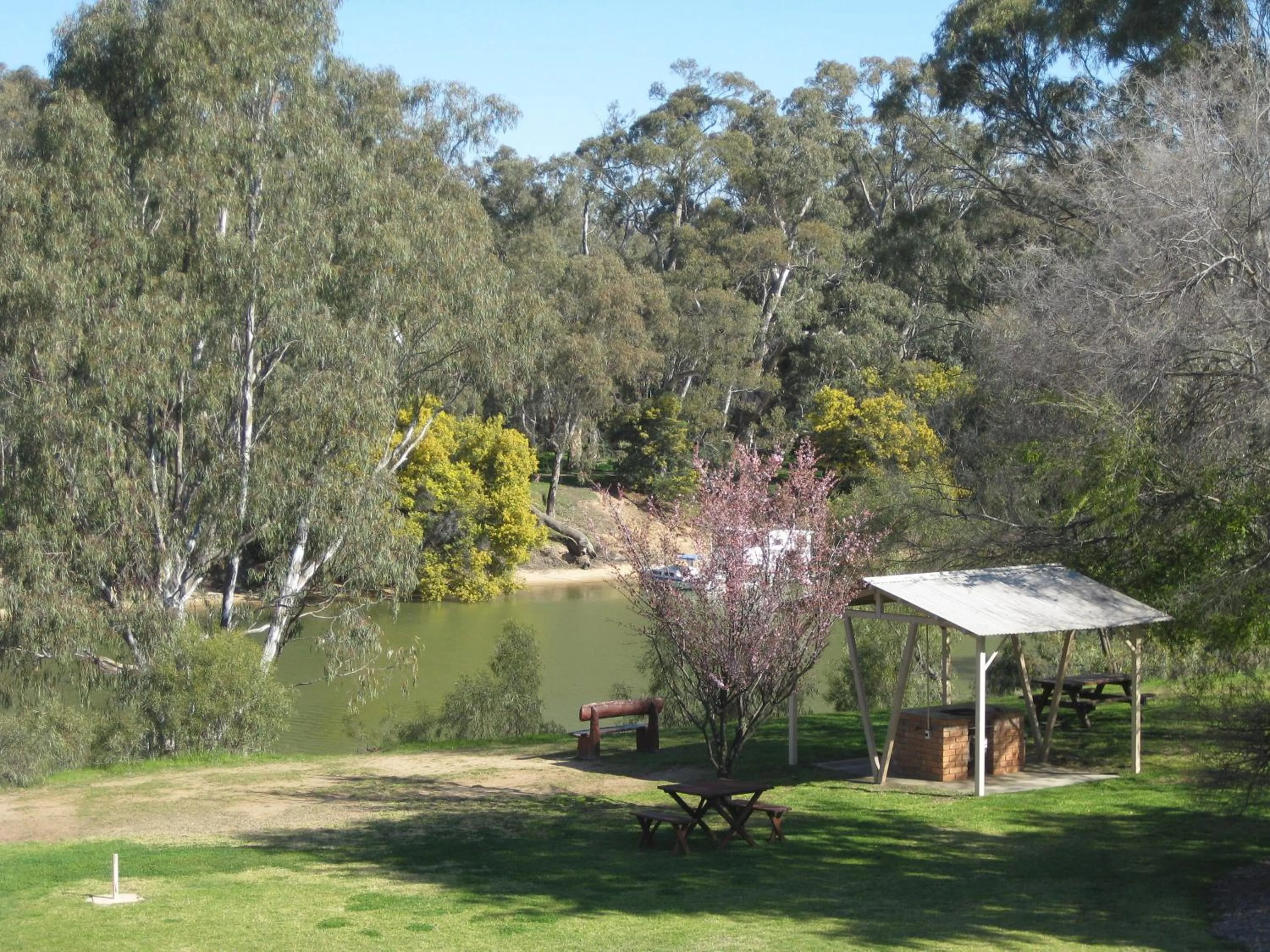 River view in Cadell On The Murray Motel