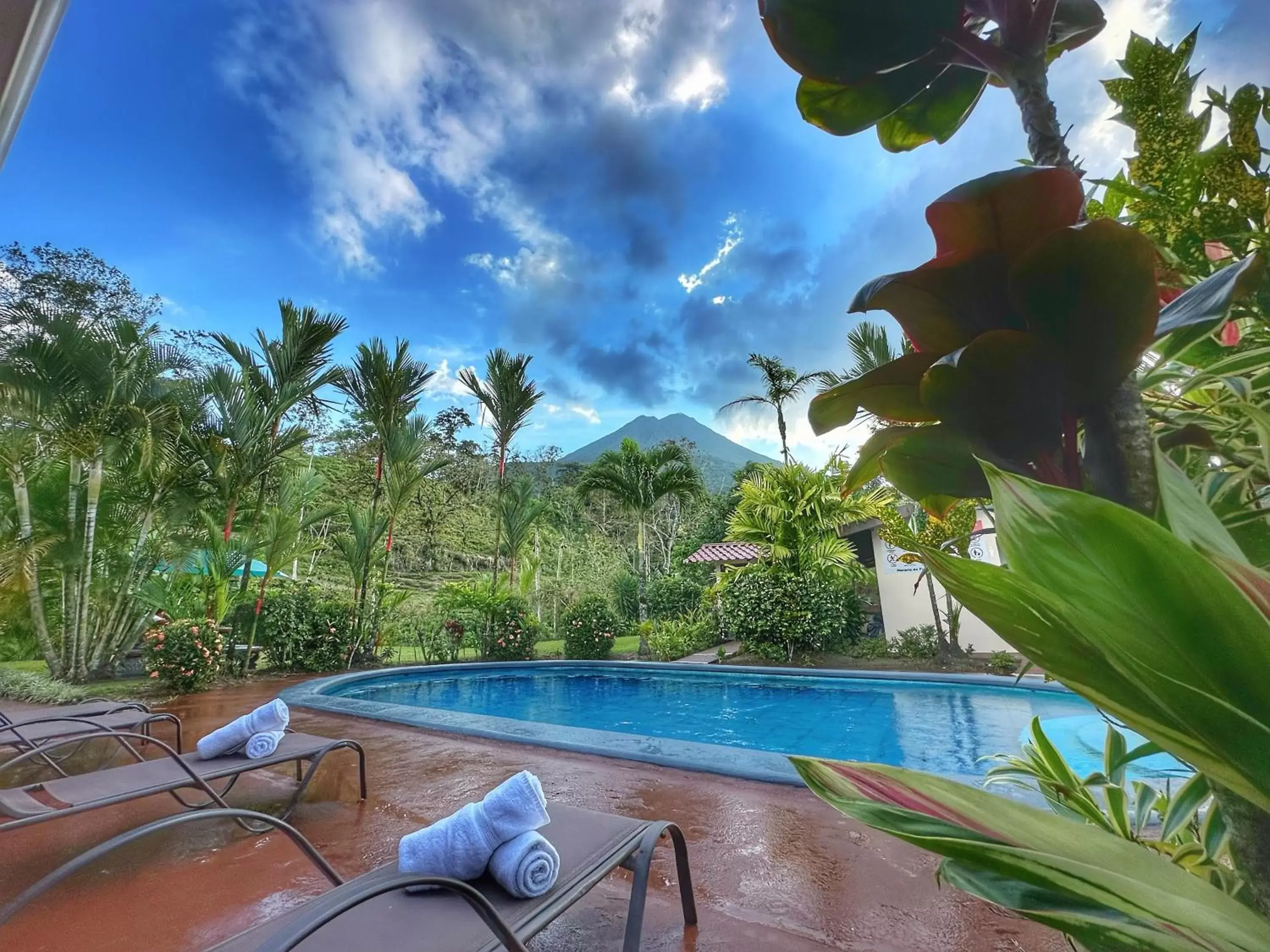 Swimming Pool in Loma Real Hot Springs Bed & Breakfast