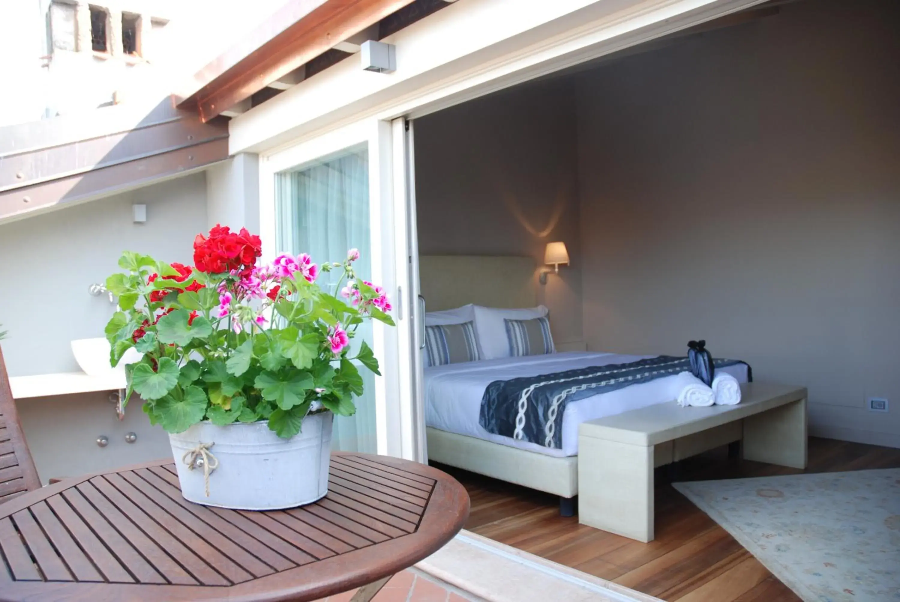 Balcony/Terrace, Bed in Palazzo Ai Capitani