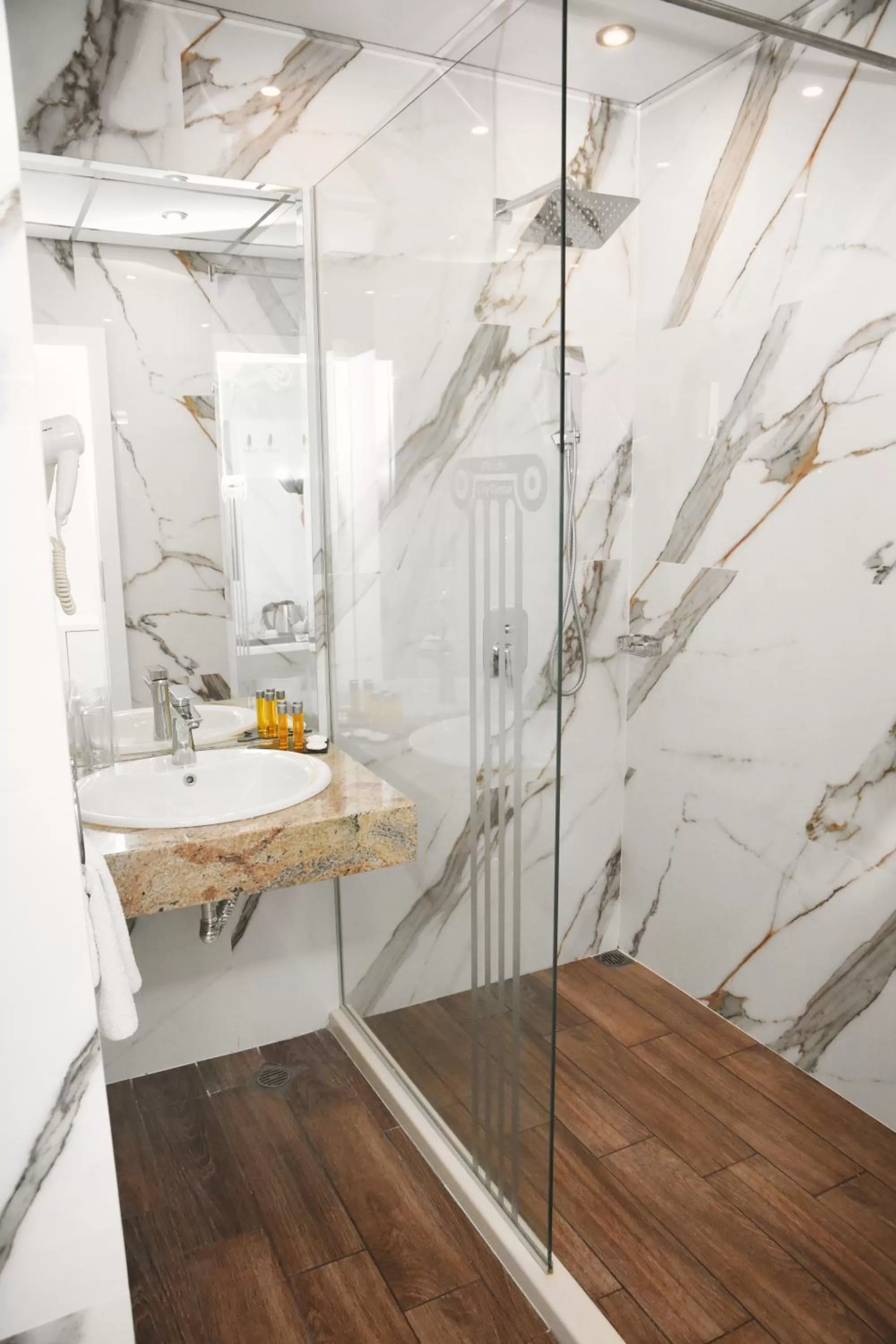 Toilet in Plovdiv City Center Hotel