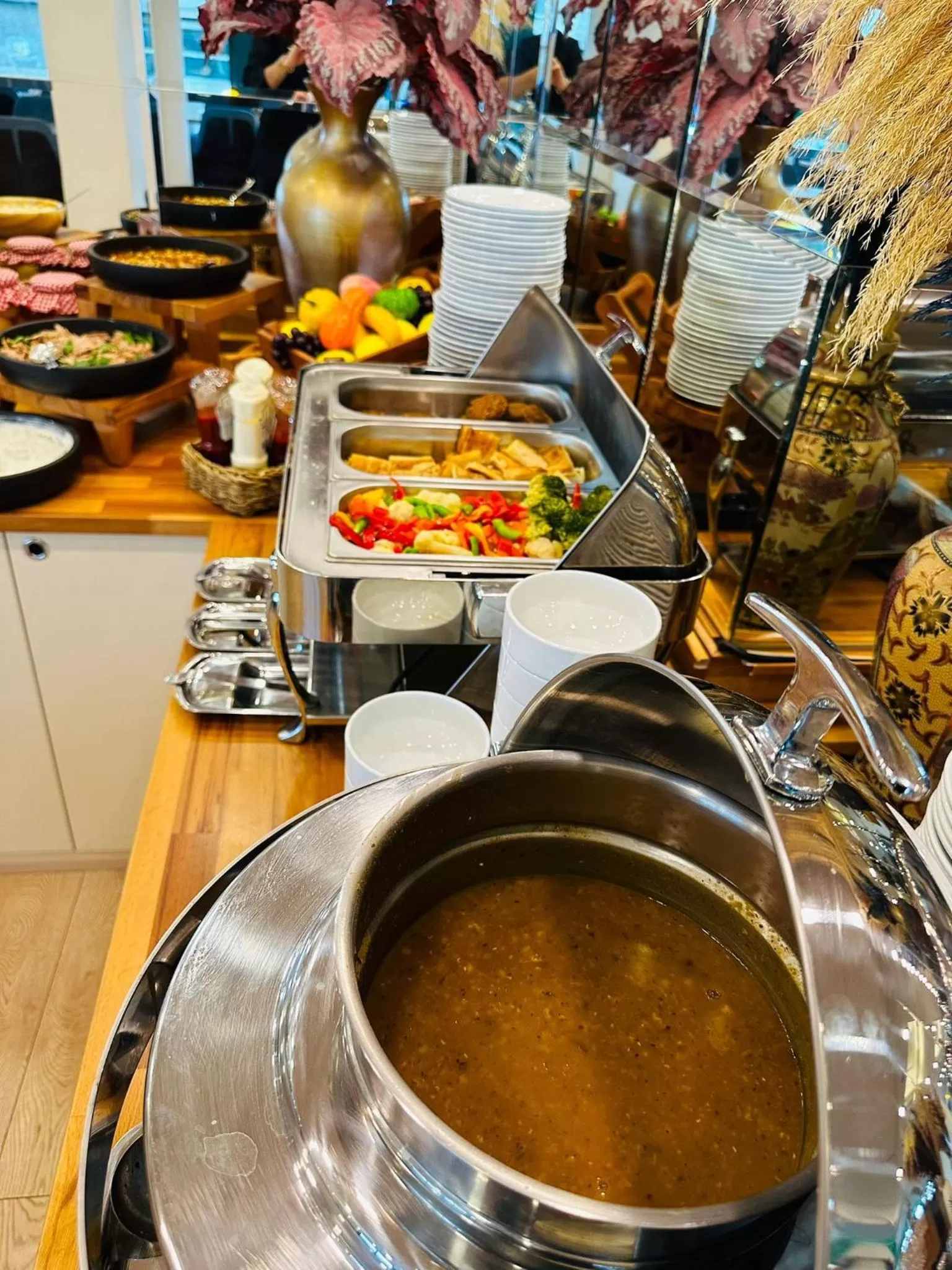 Food and drinks in Marble Hotel