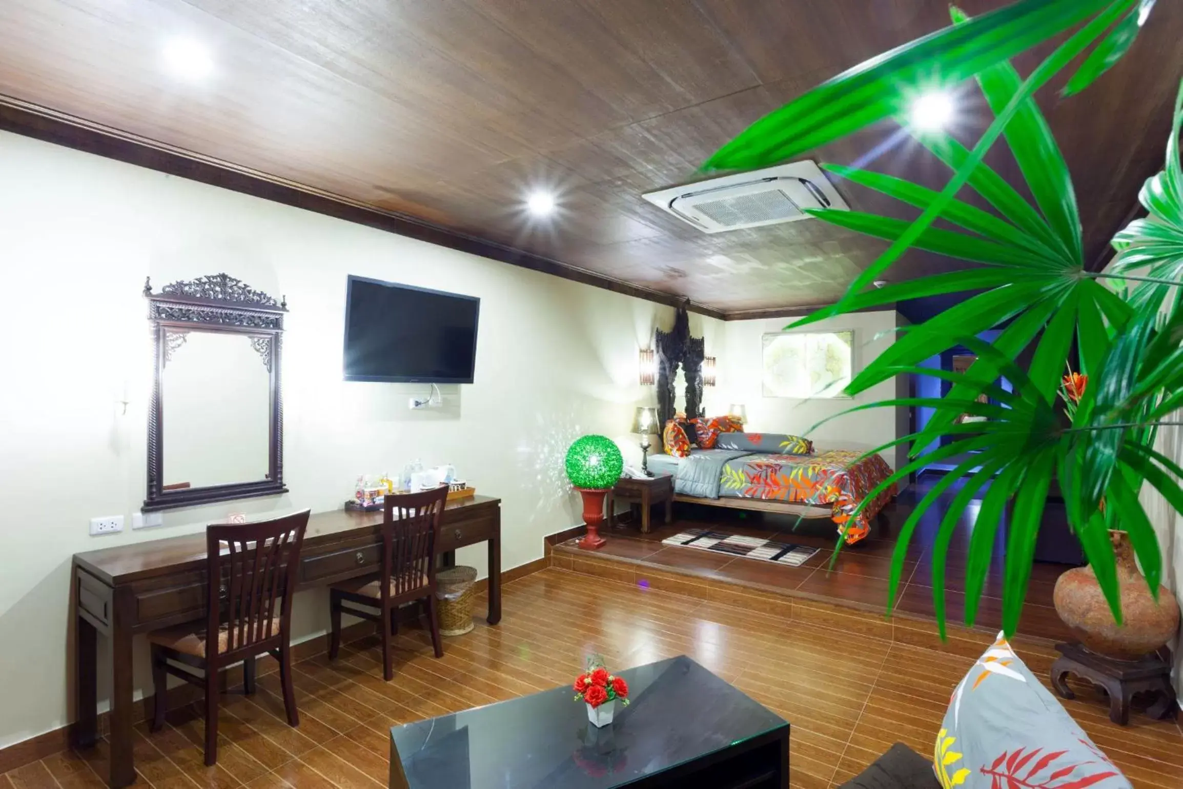 Photo of the whole room in Tropica Bungalow Beach Hotel - SHA Extra Plus