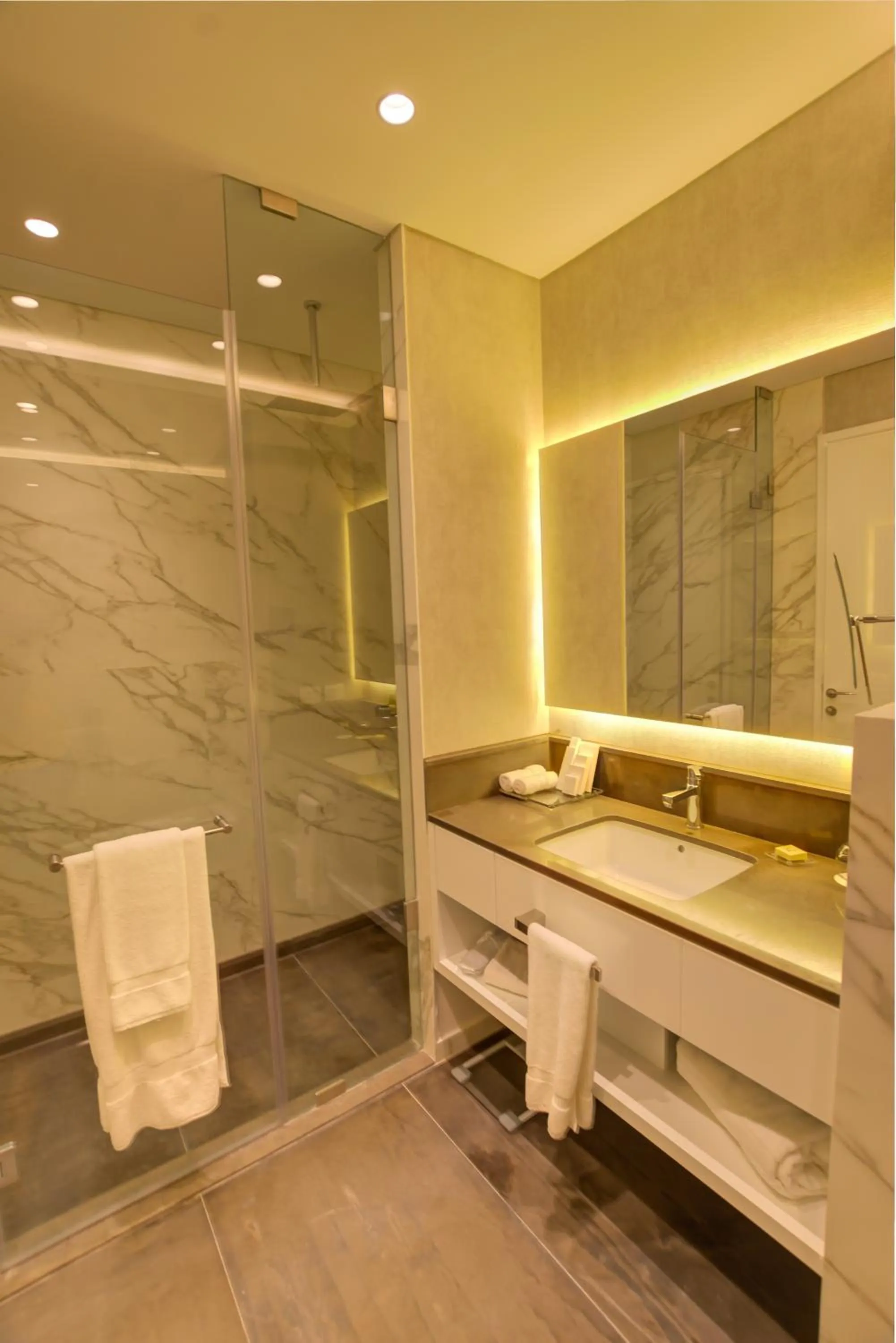 Bathroom in Lancaster Eden Bay