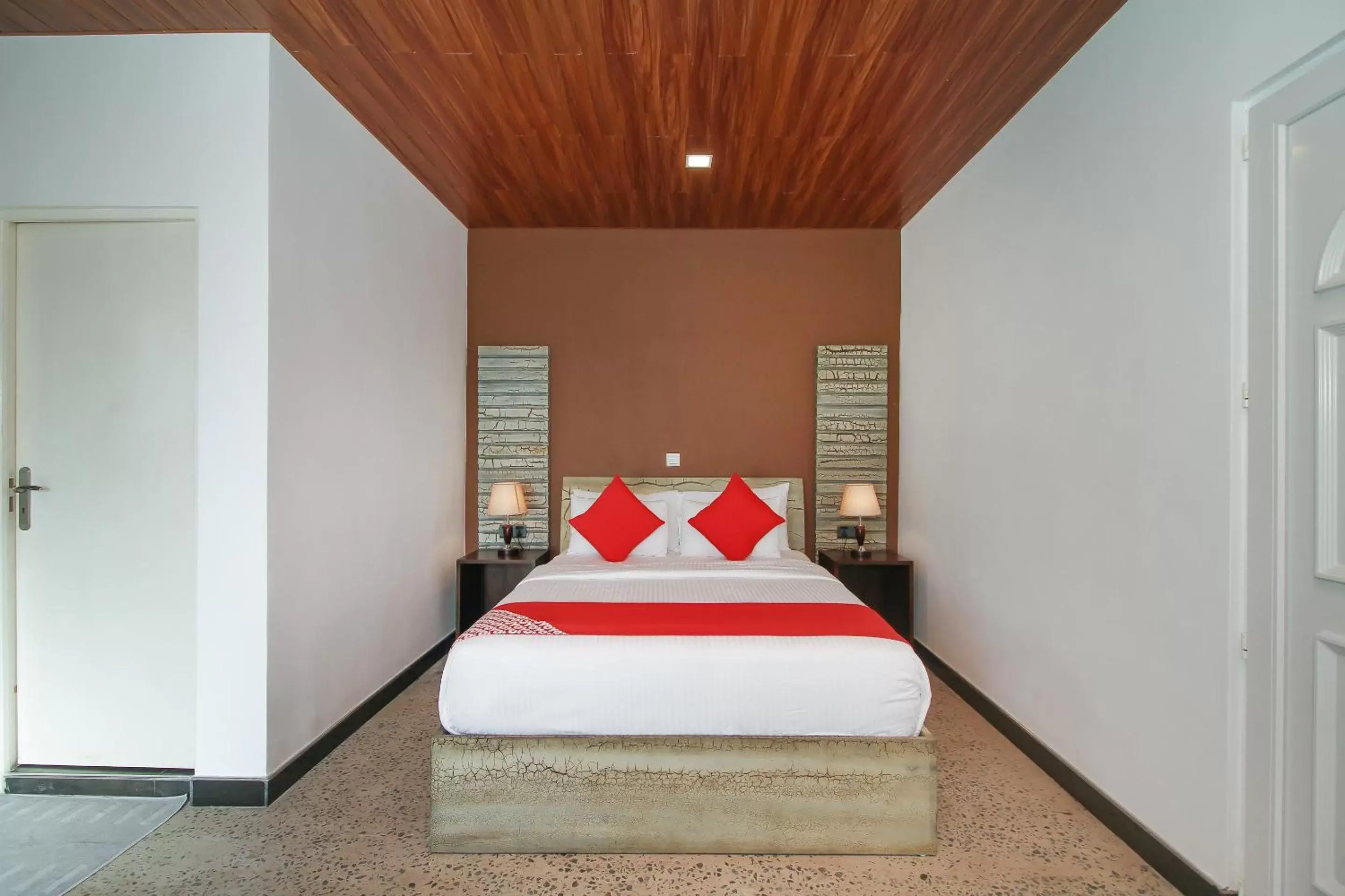 Superior Double Room in Hotel 198 Negombo Superior Double Room in Hotel 198 Negombo