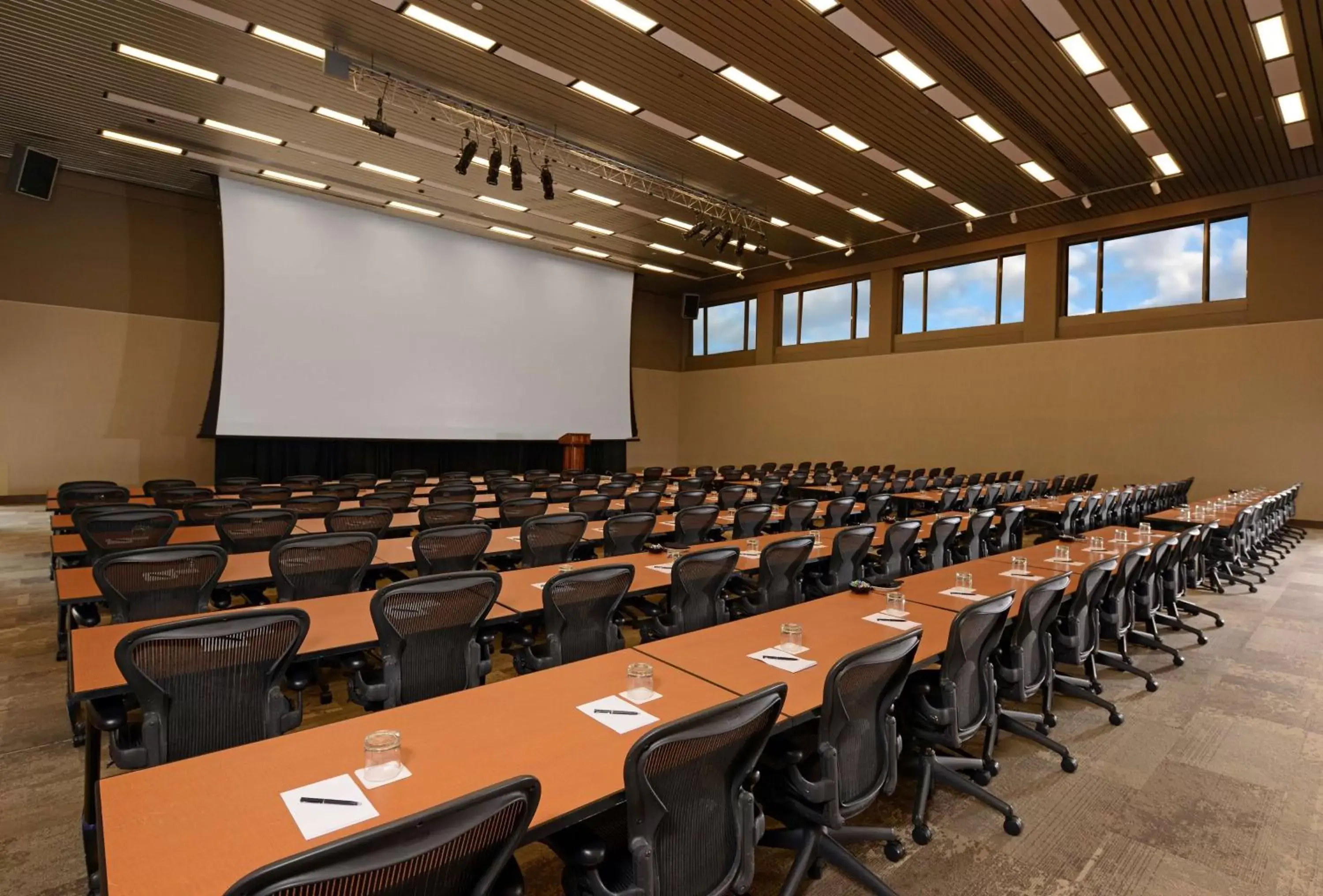 Meeting/conference room in The Inverness Denver, a Hilton Golf & Spa Resort