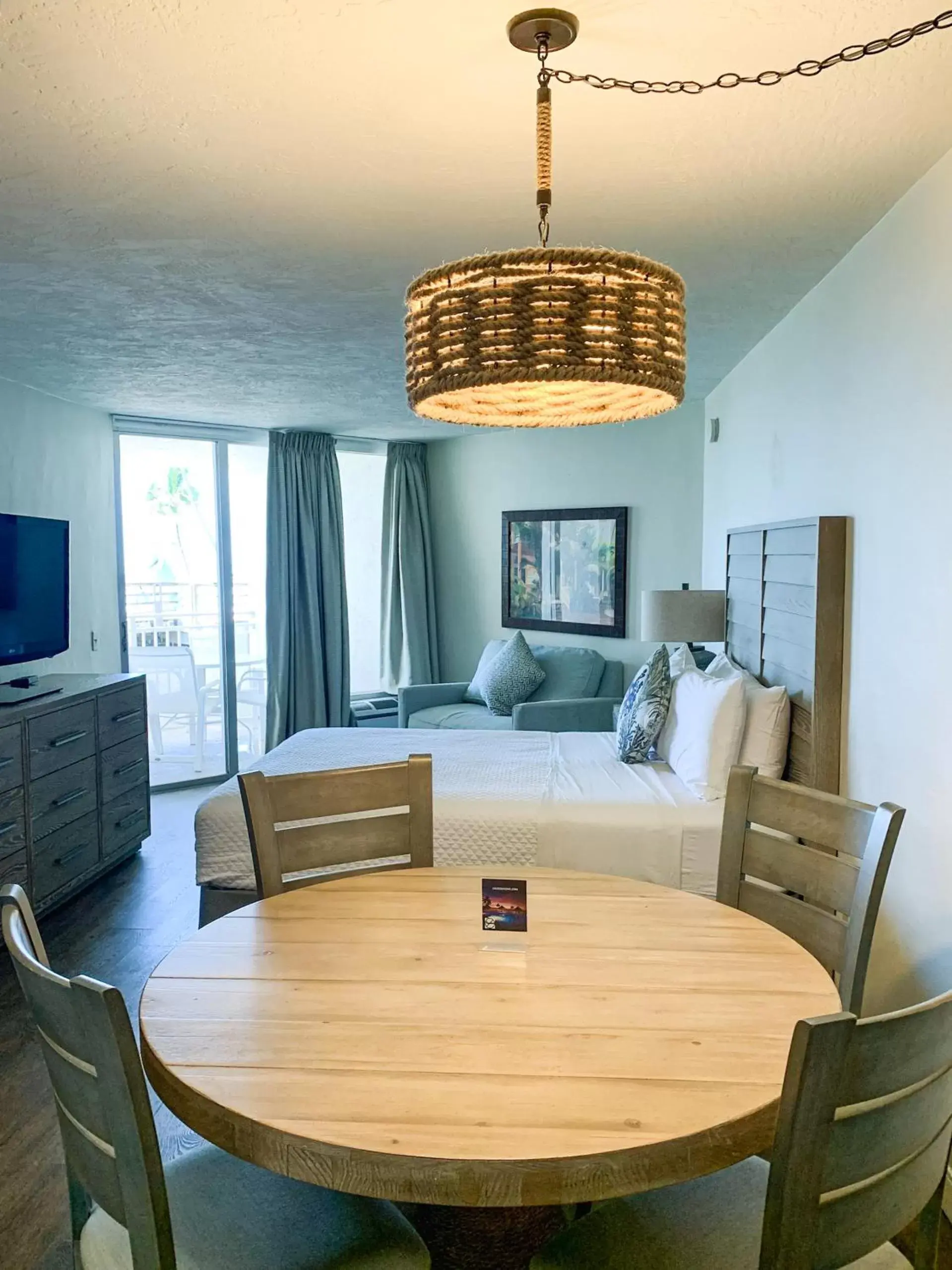 Dining Area in Caloosa Cove Resort - With Full Kitchens