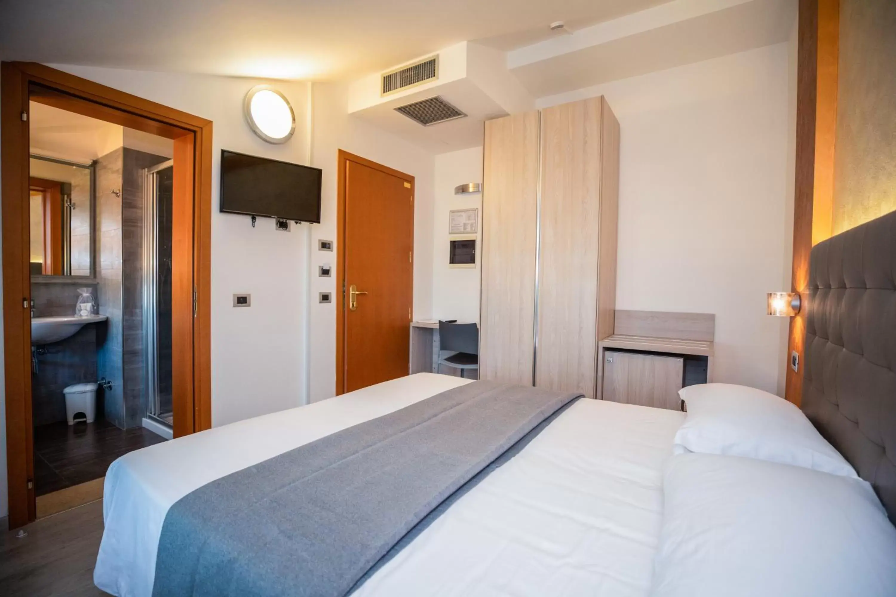 Bed in Hotel Gabbiano