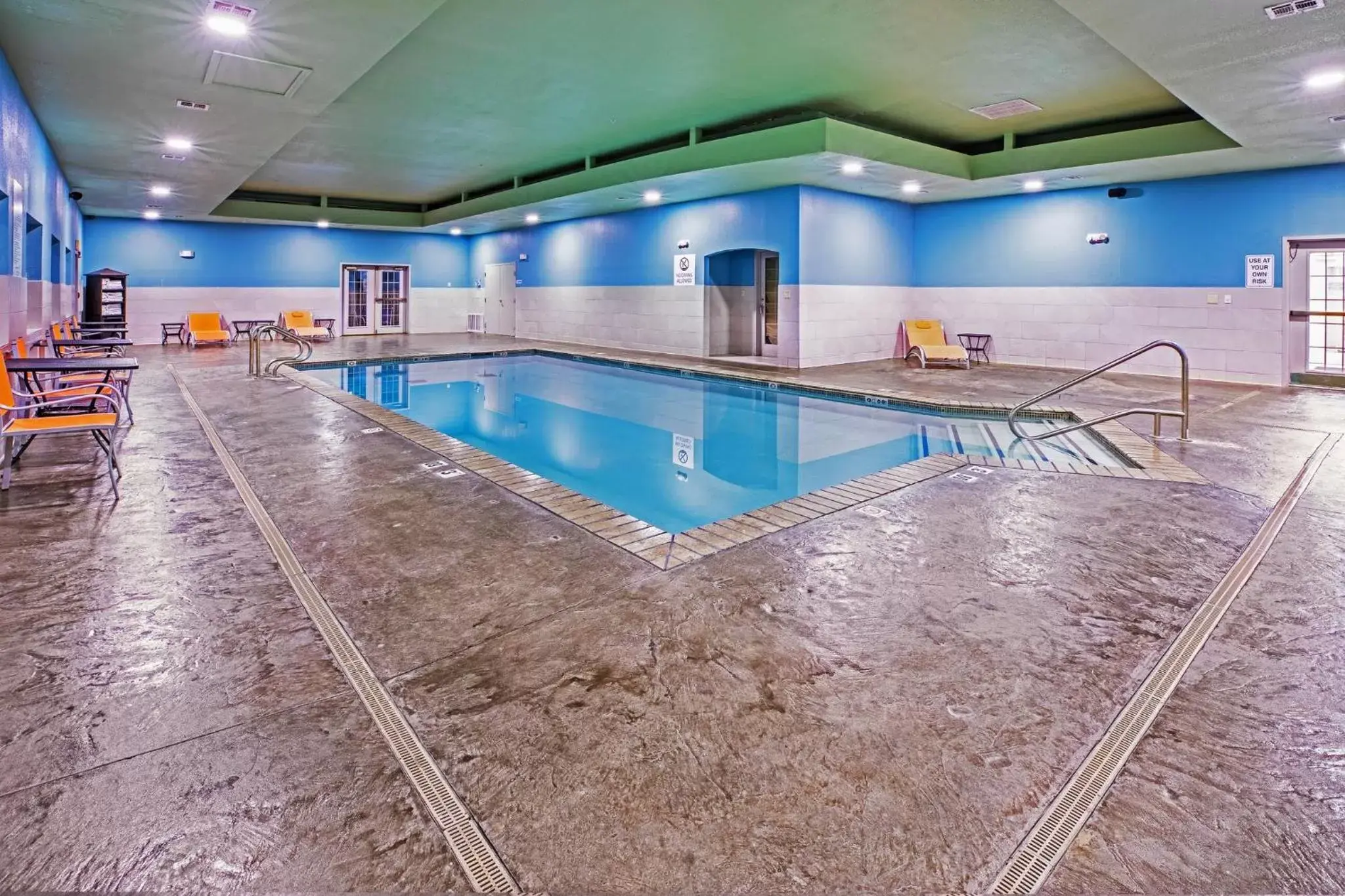 Swimming Pool in Holiday Inn Express Hotel and Suites Jenks, an IHG Hotel