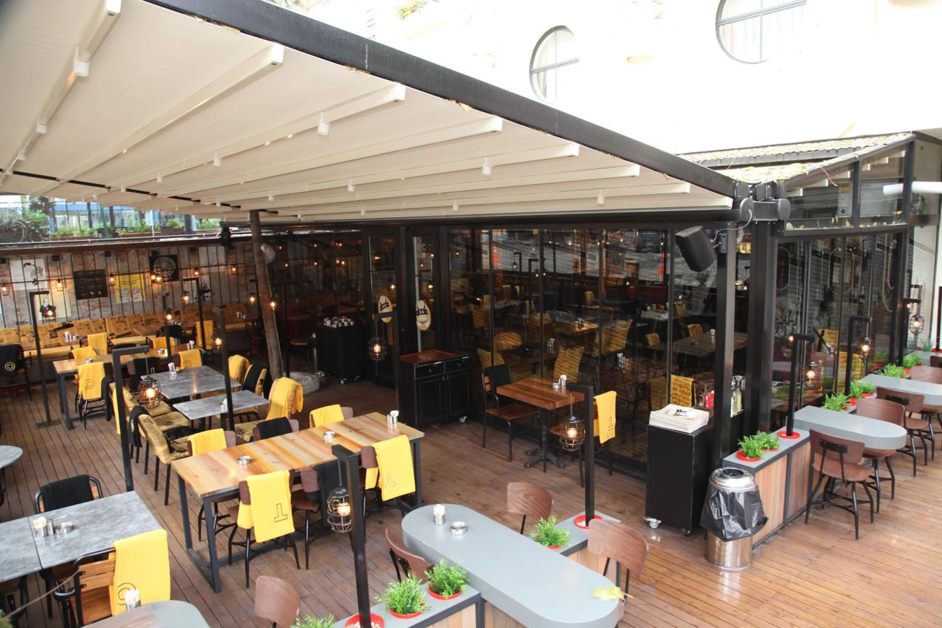 Food and drinks in Sonno Boutique Rooms & Suites