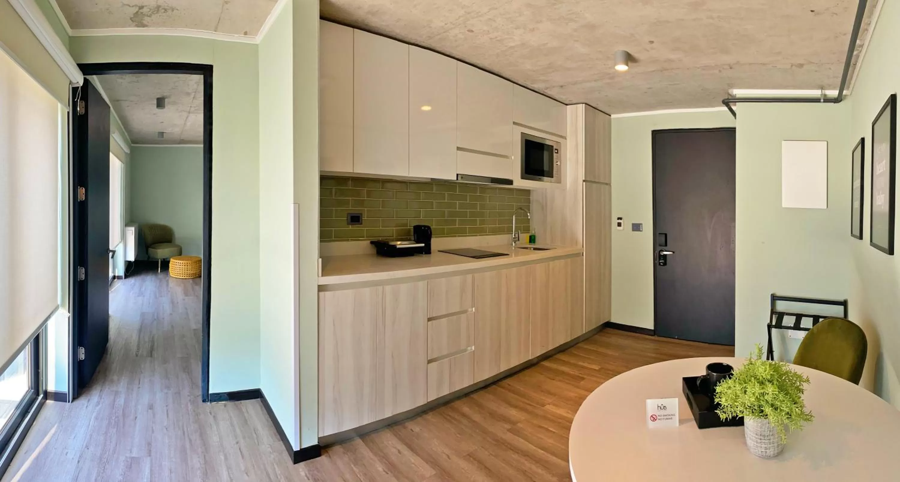 Kitchen or kitchenette in hUB Providencia