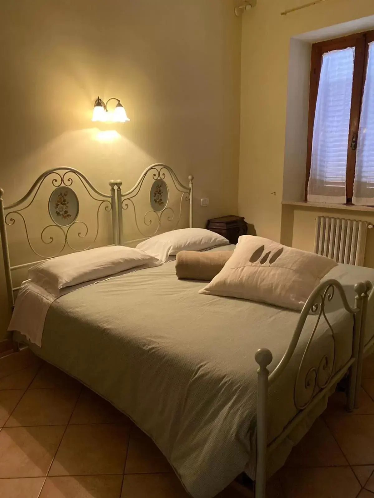 Bed in Affittacamere La Torre di Montalcino