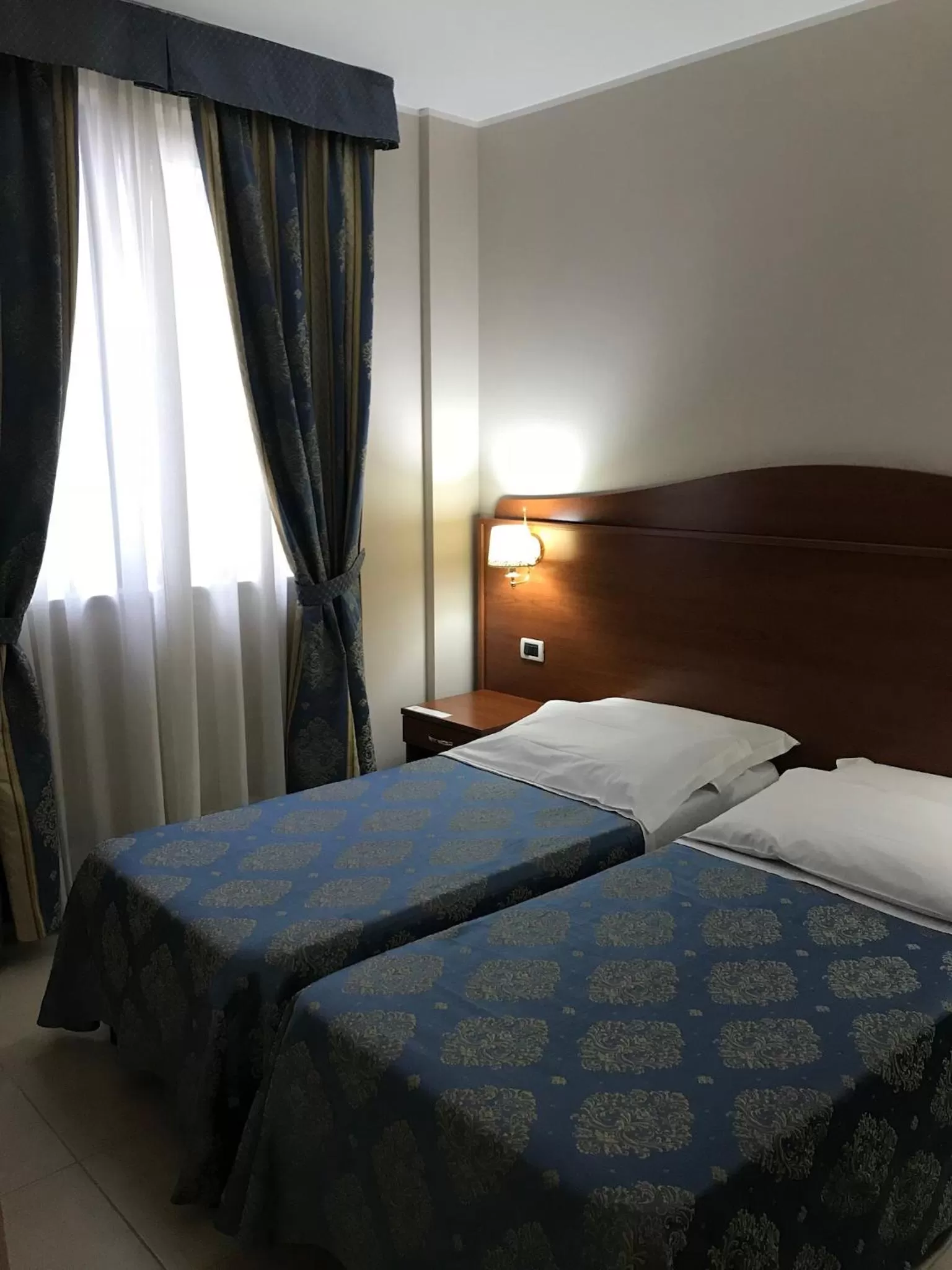 Budget Twin Room in Hotel Rigolfo