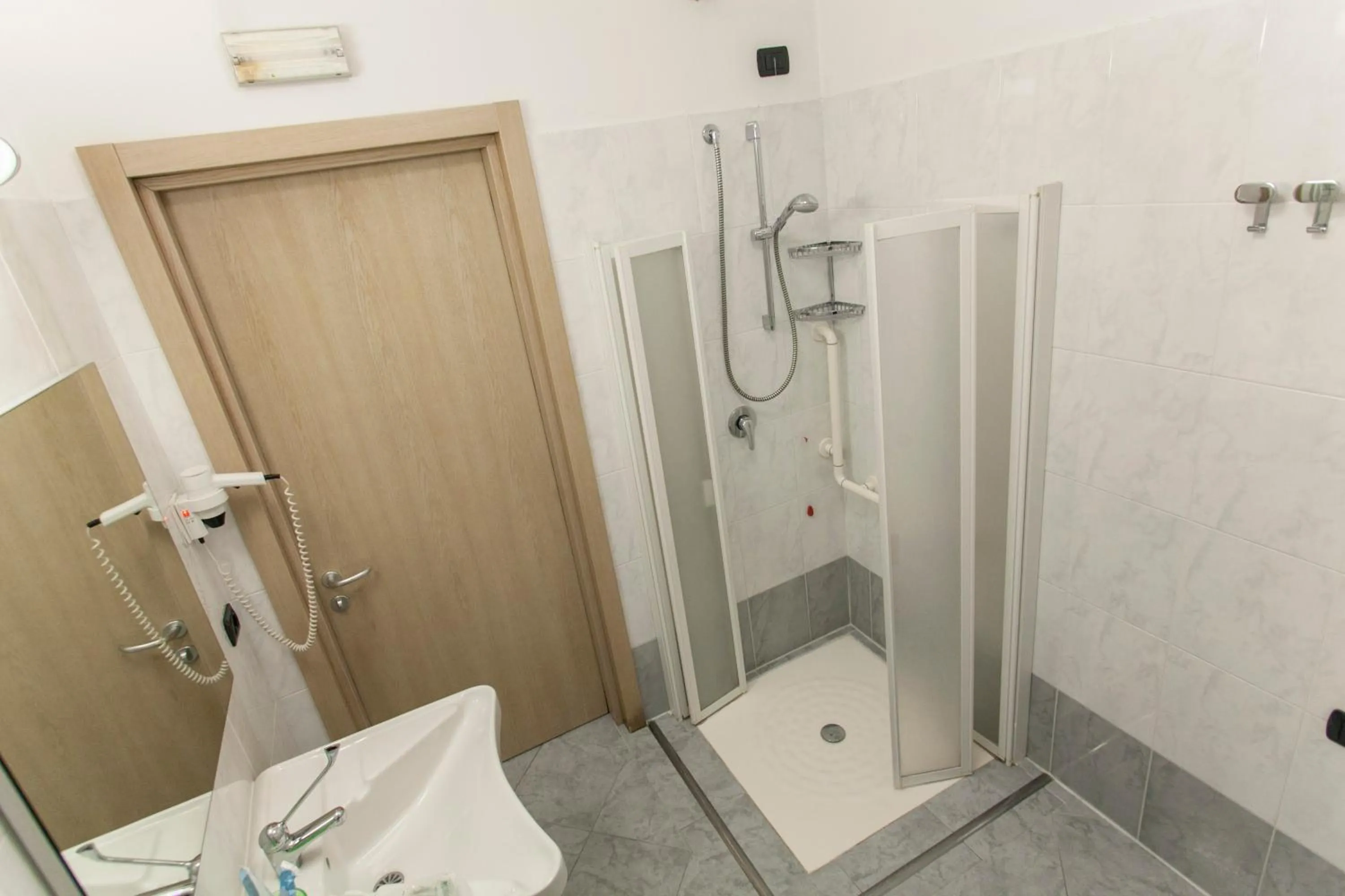 Food and drinks in Hotel 2C