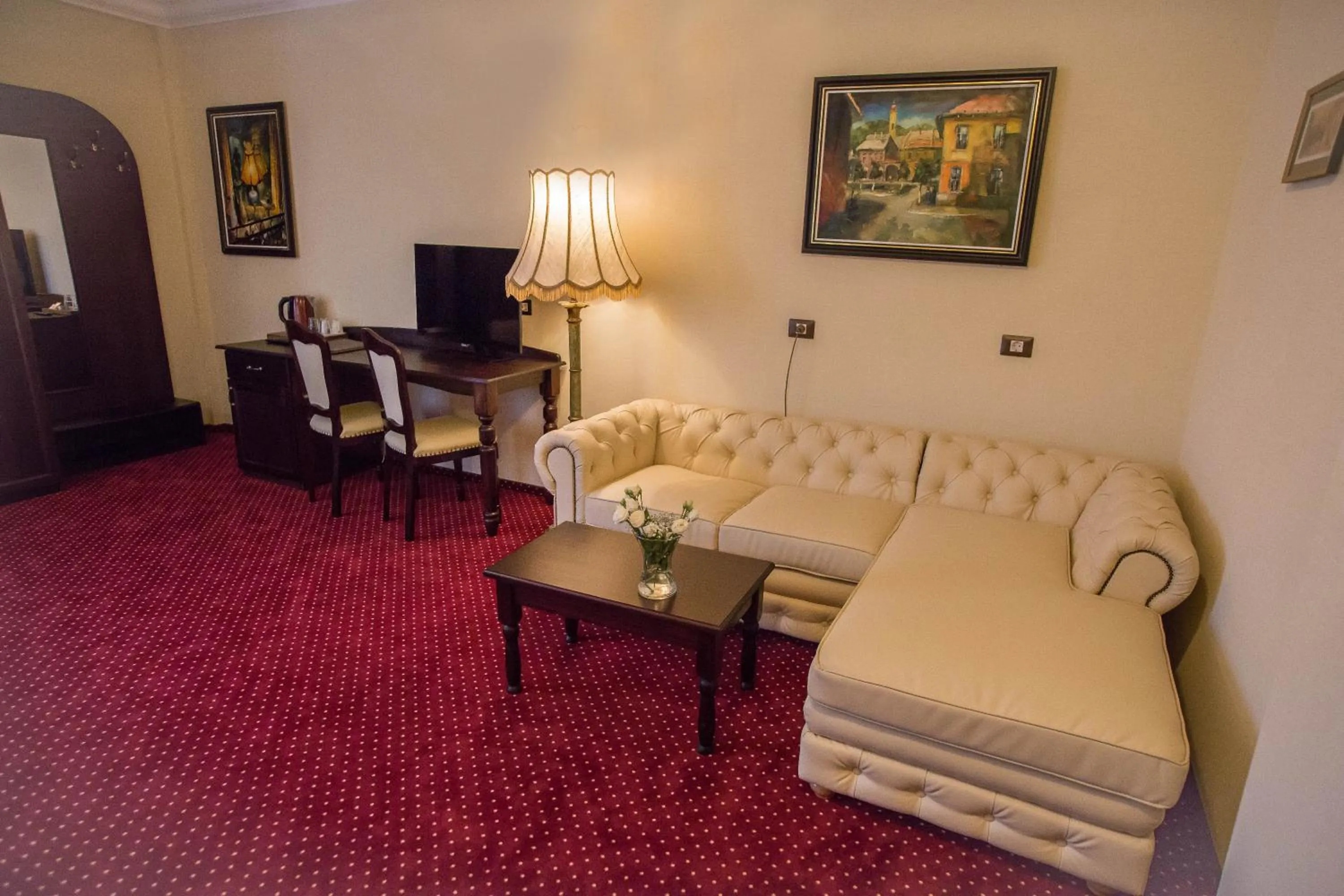 Photo of the whole room in Magus Hotel