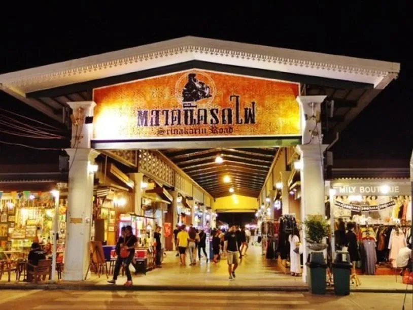 Shopping Area in KC Place Srinakarin