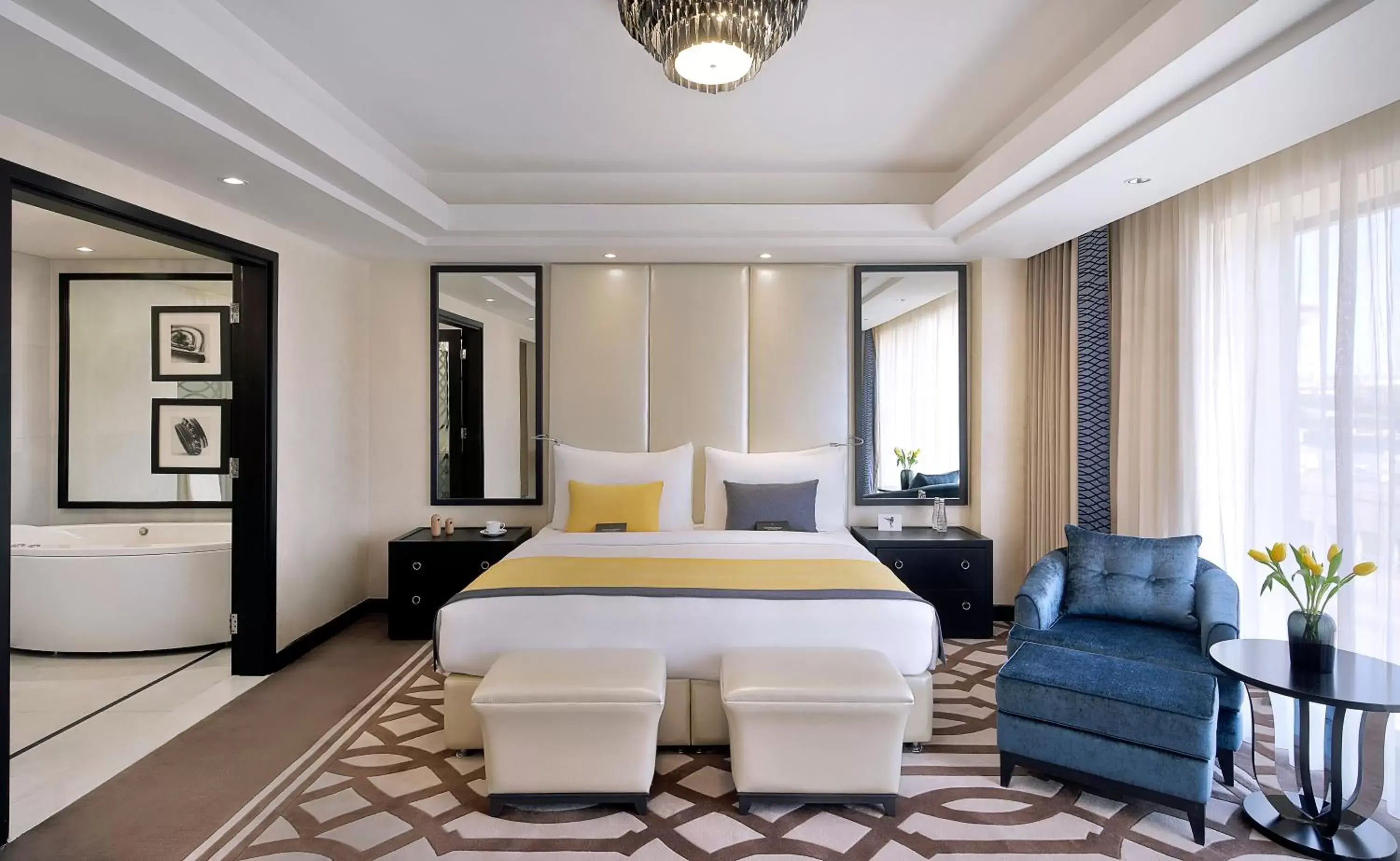 Photo of the whole room, Bed in Voco - Riyadh by IHG Photo of the whole room, Bed in Voco - Riyadh by IHG