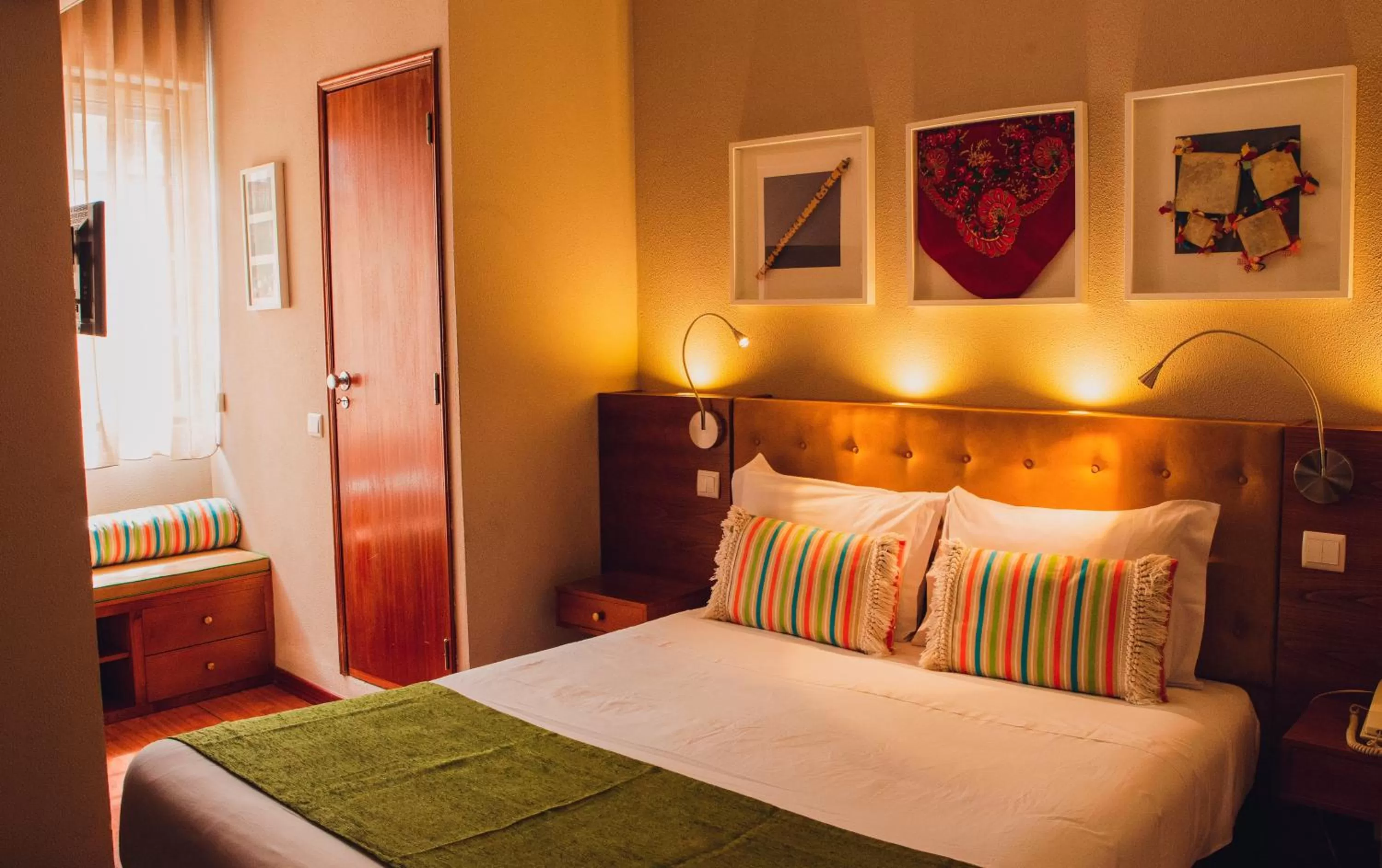 Bed in Hotel Império do Rei