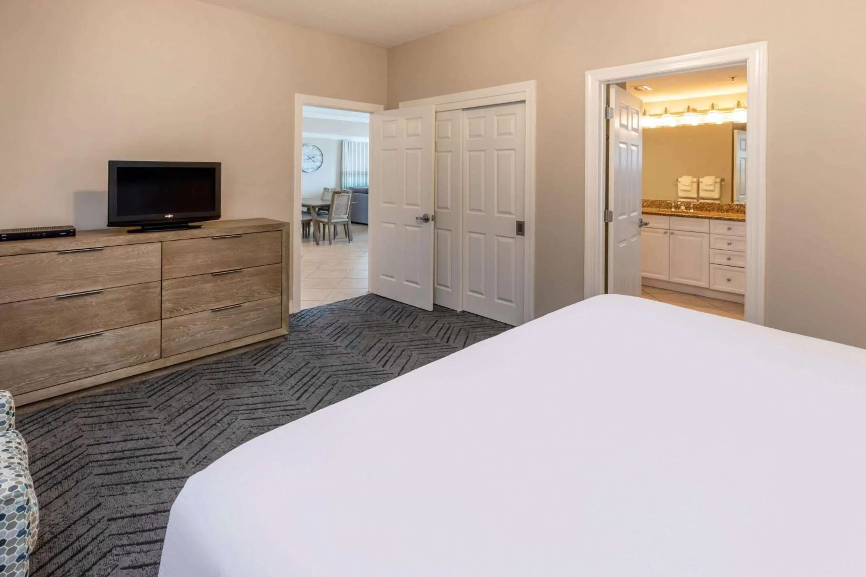 Photo of the whole room, Bed in Escapes! To The Shores Orange Beach, A Ramada by Wyndham