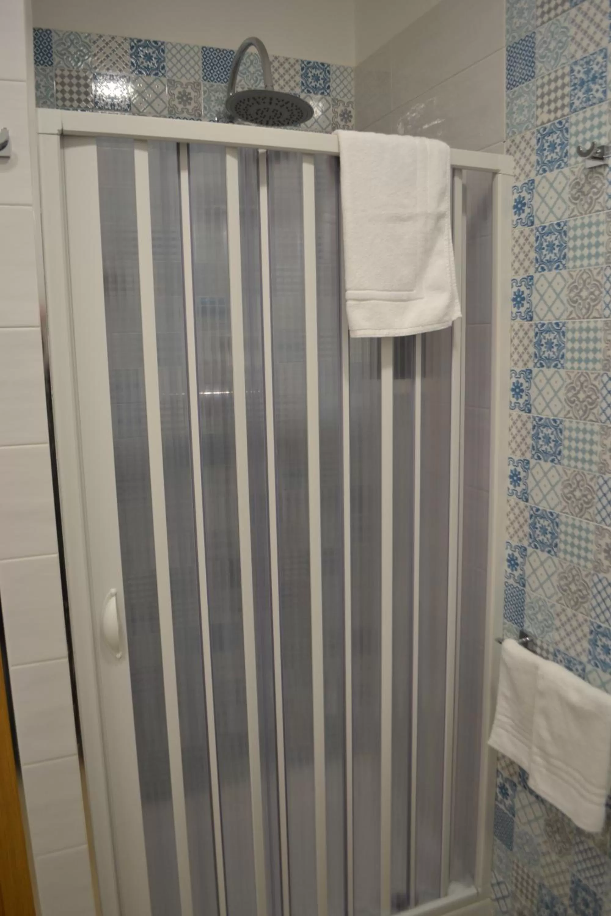 Shower in Antica Capri