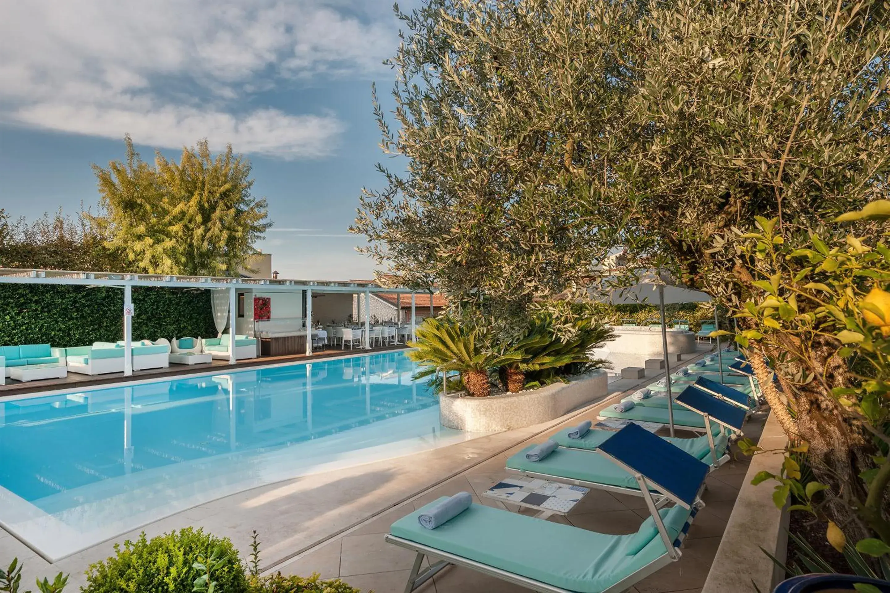 Restaurant/places to eat, Swimming Pool in Olivi Hotel & Natural Spa