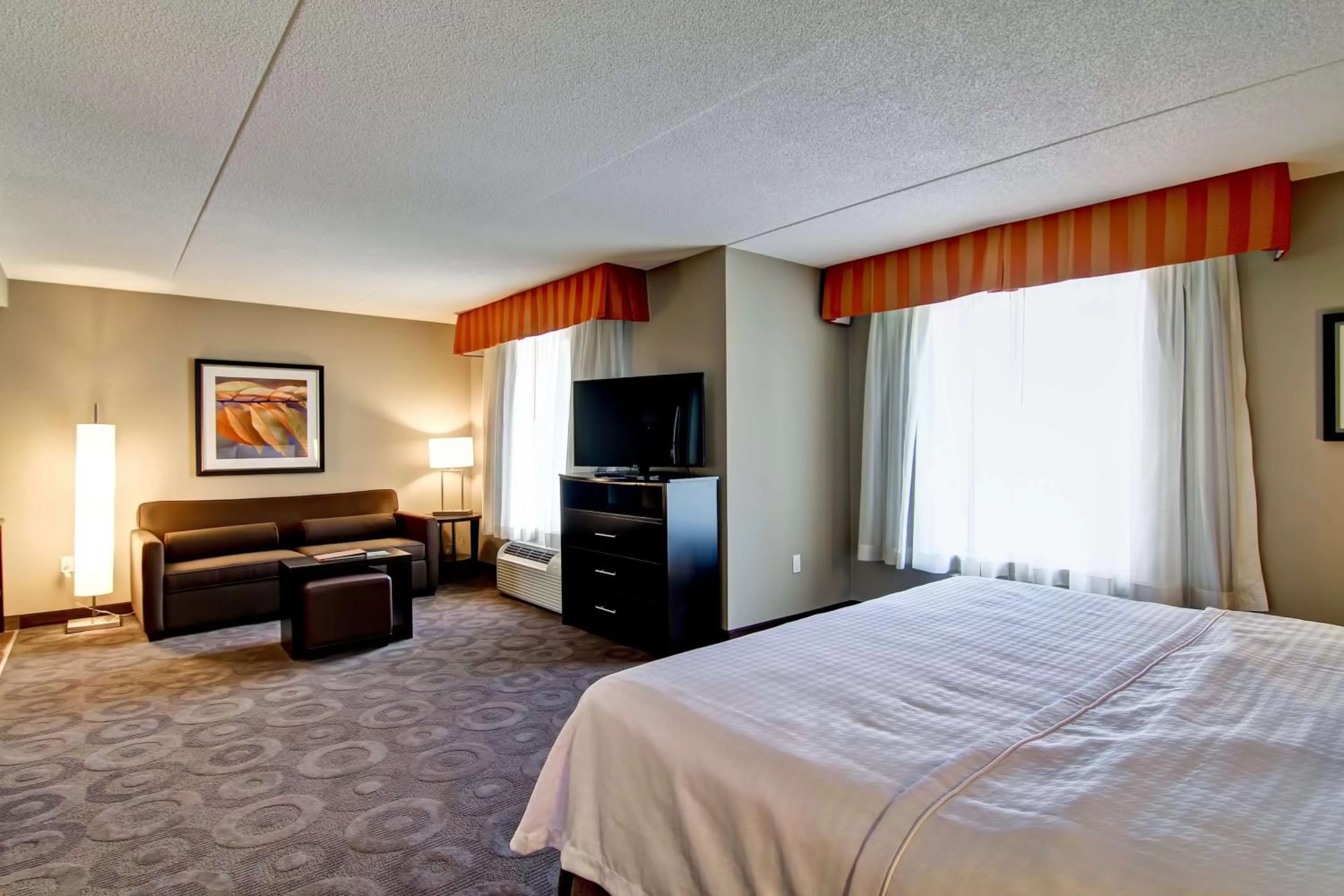 Bedroom, Bed in Homewood Suites by Hilton Toronto-Ajax