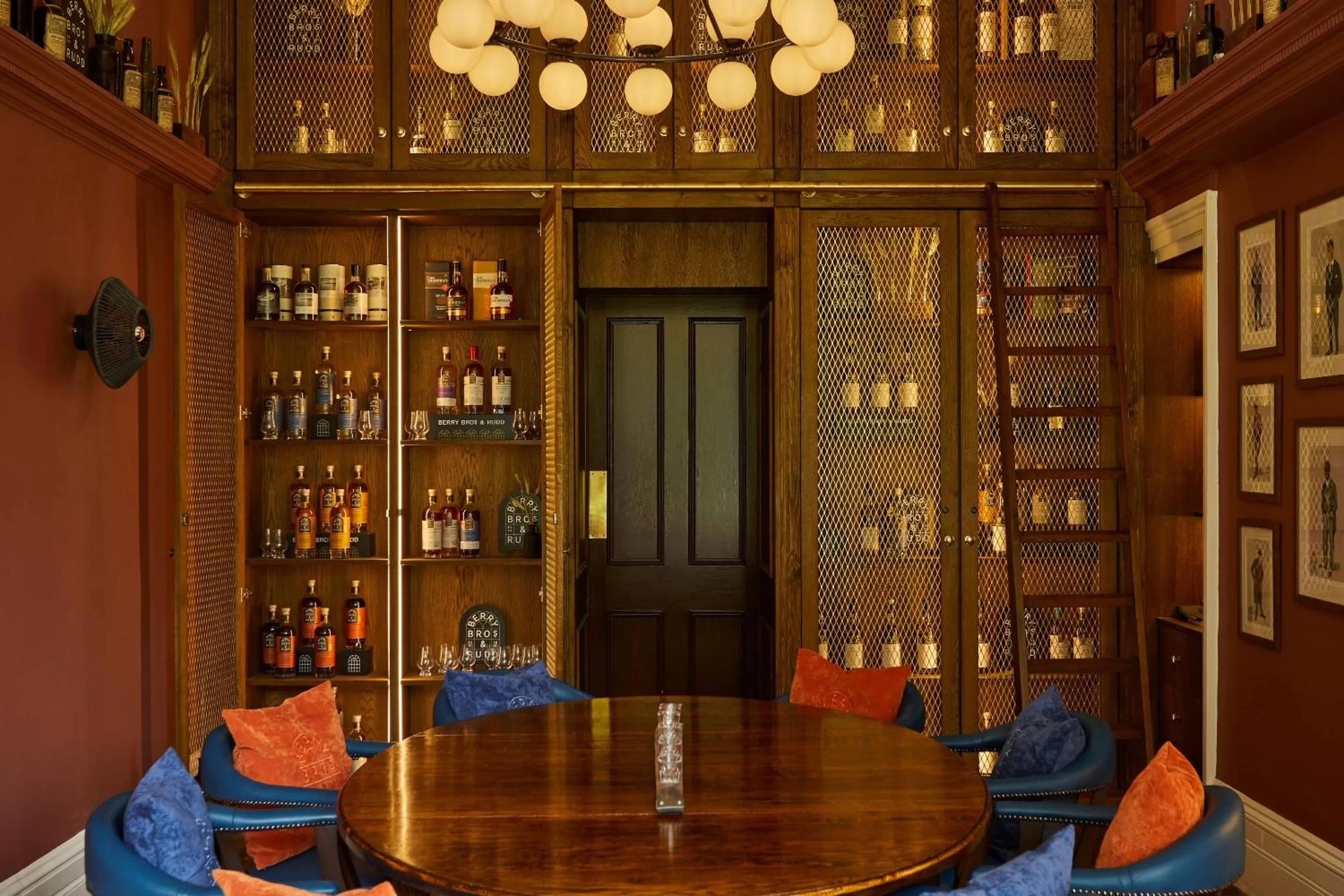 Library in The Retreat, Elcot Park