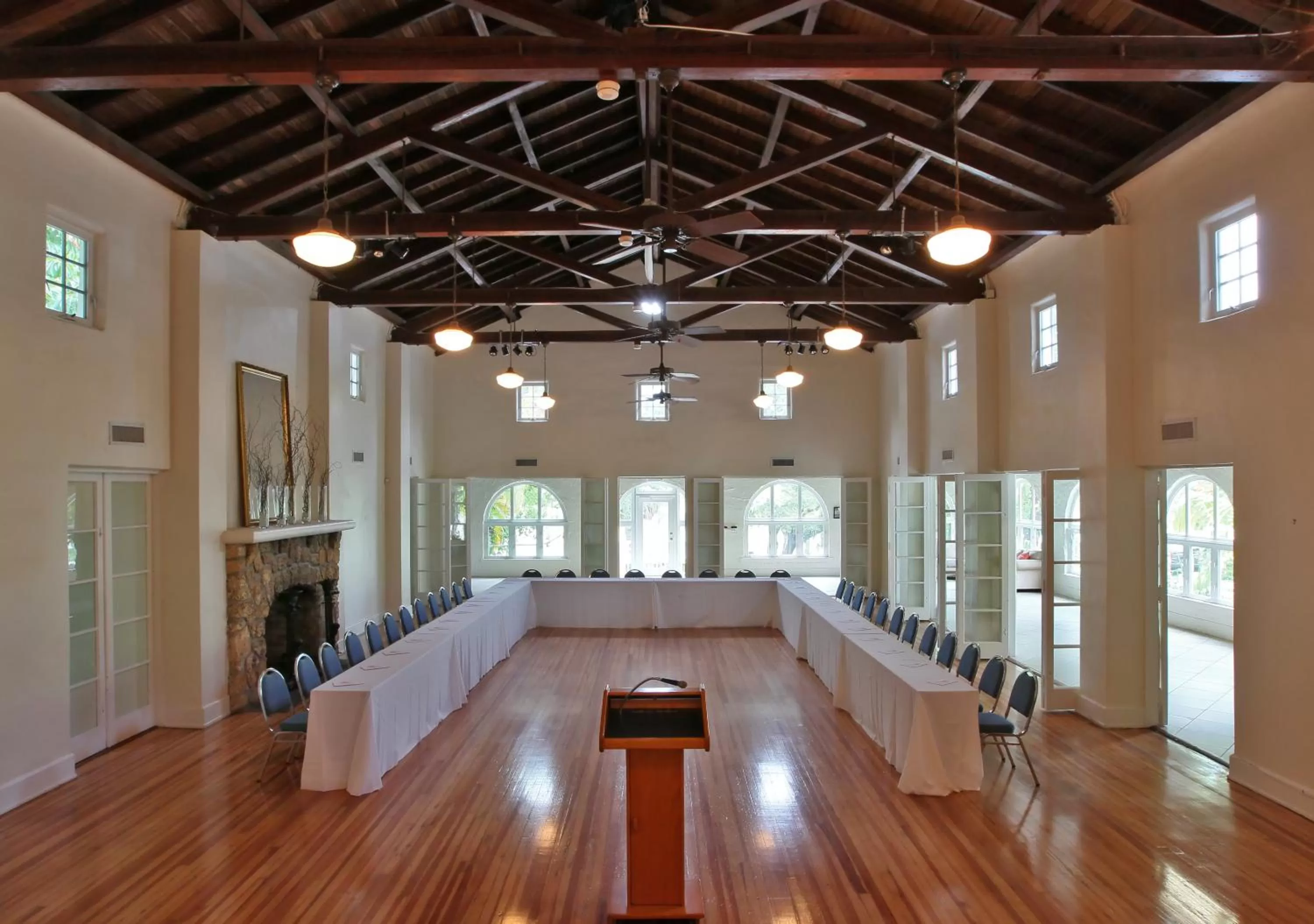 Banquet/Function facilities in The Mutiny Luxury Suites Hotel