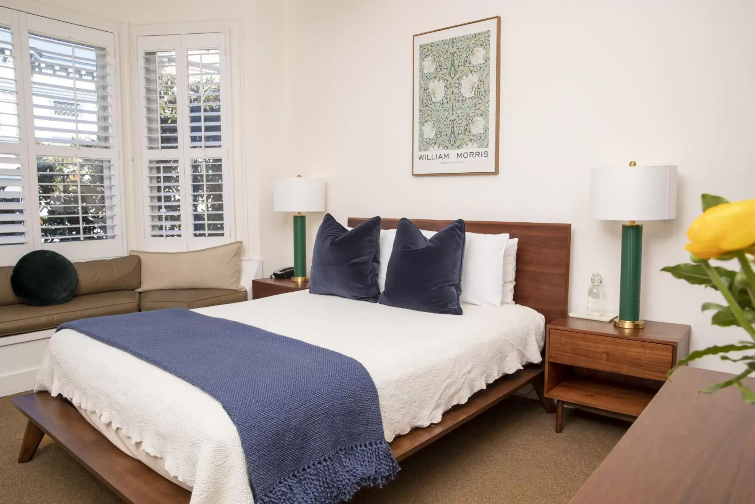 Bedroom, Bed in Washington Square Inn