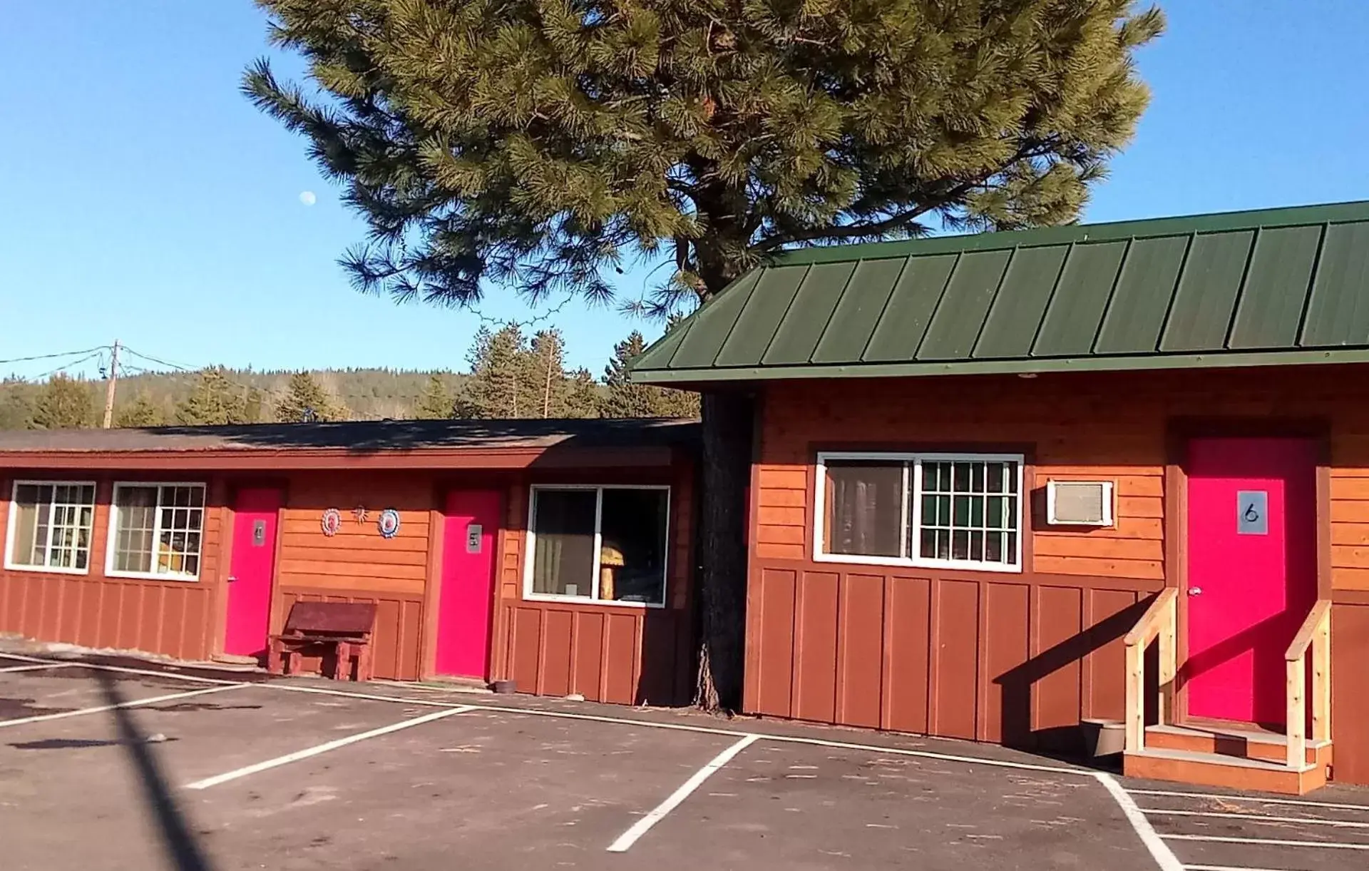 Property Building in CRESCENT MOON MOTEL