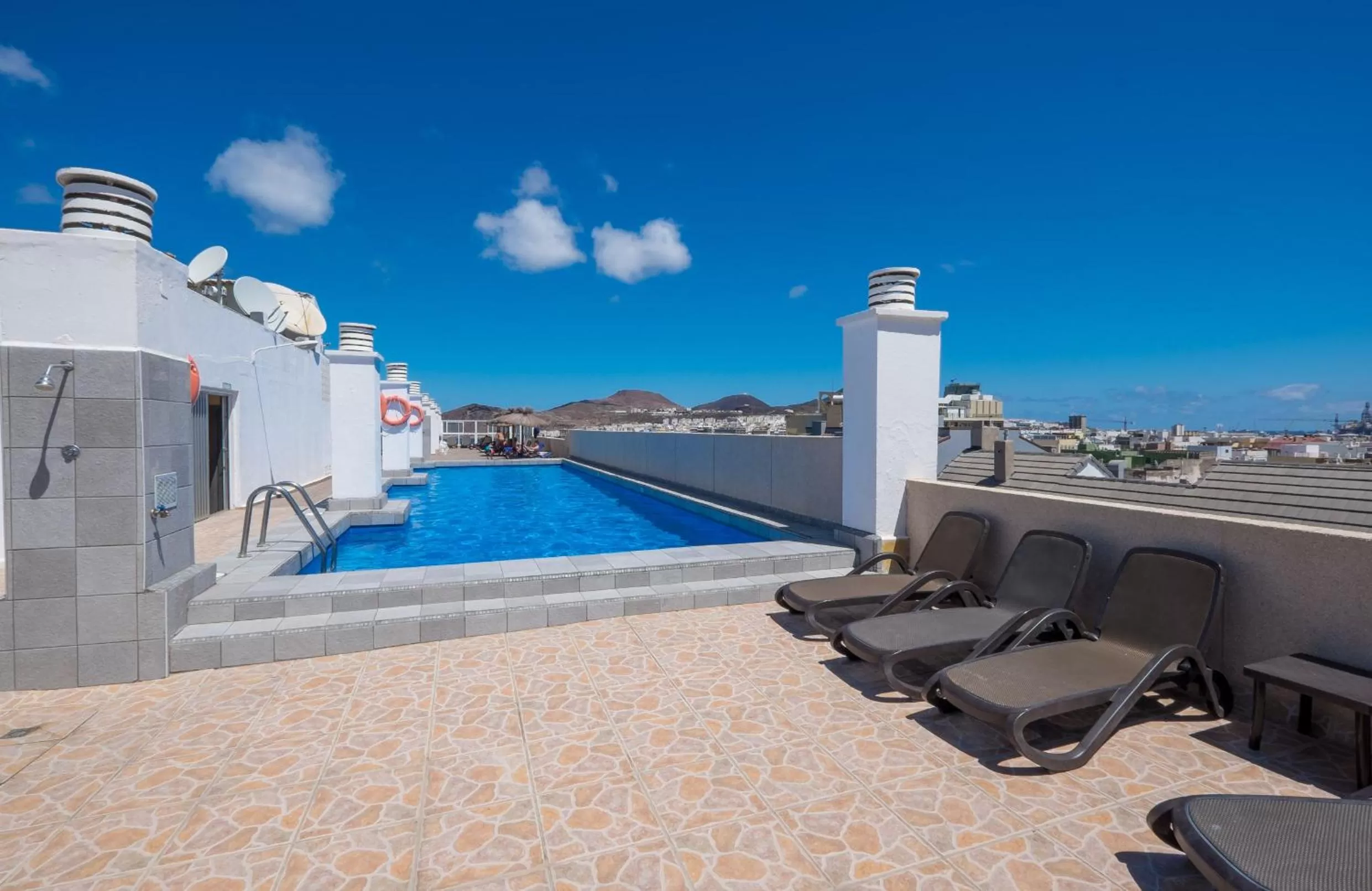 Swimming pool in Hotel Concorde