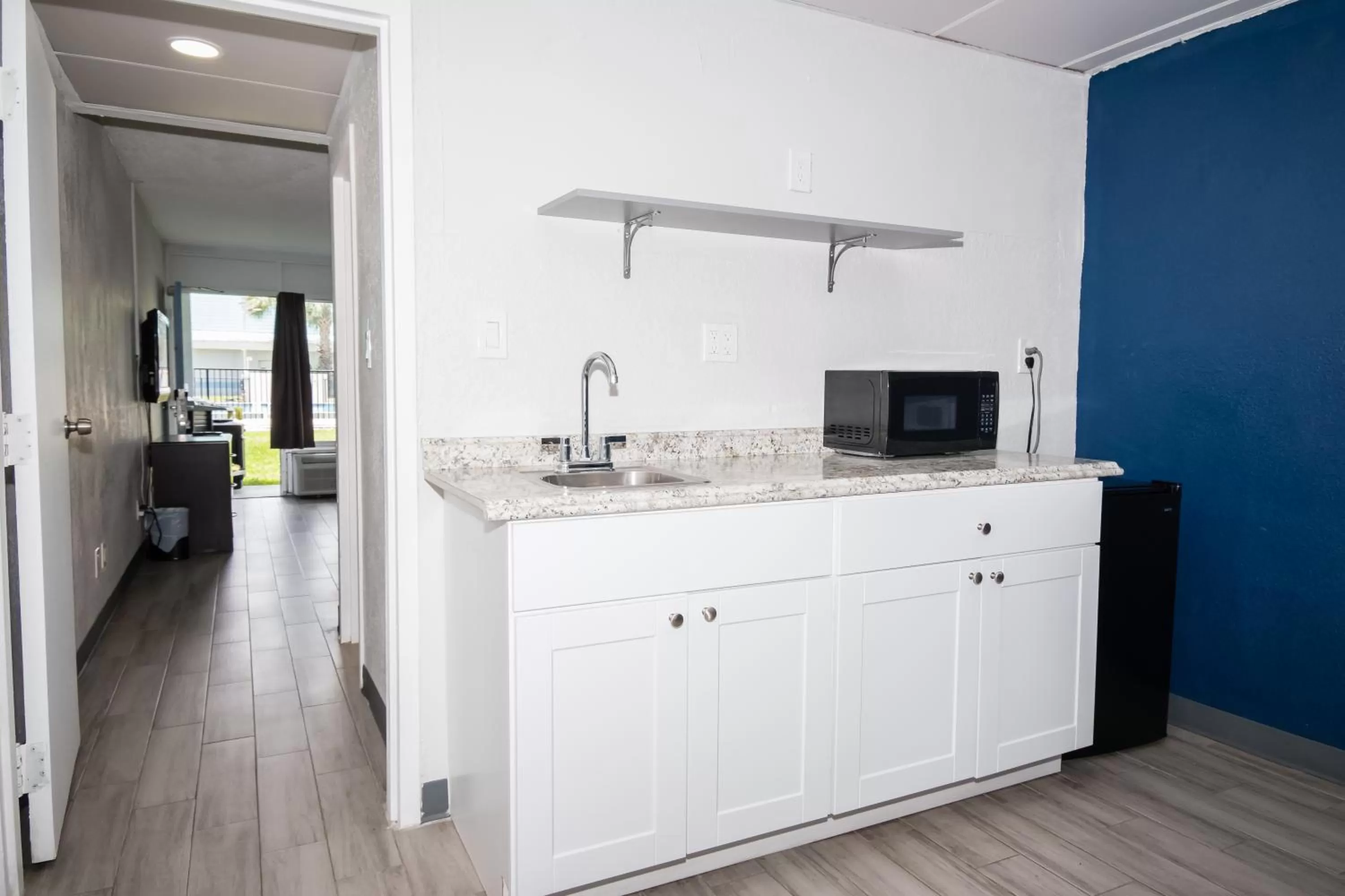 Kitchen or kitchenette in Baymont by Wyndham Altamonte Springs