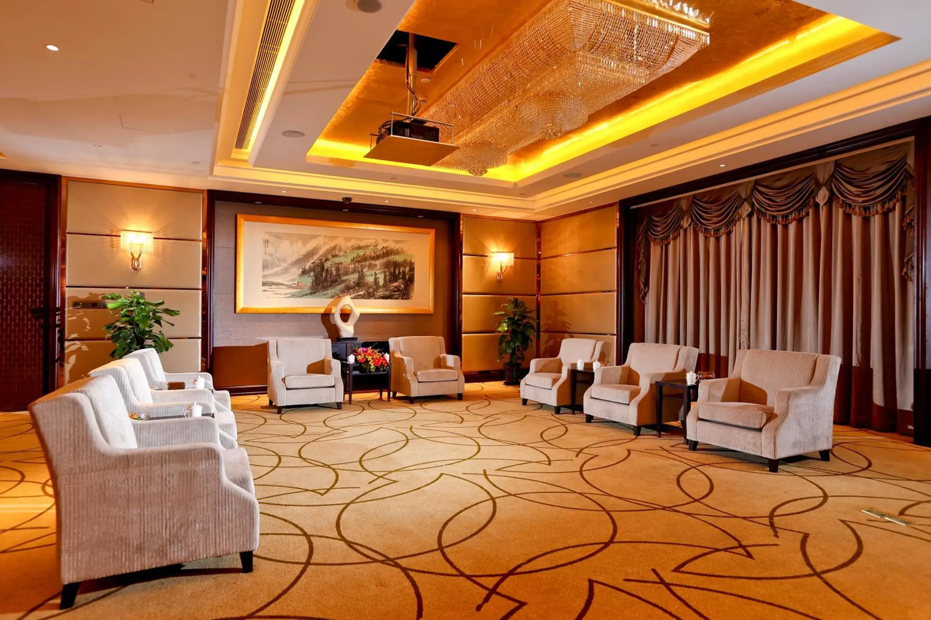 Area and facilities, Banquet Facilities in Royal International Hotel