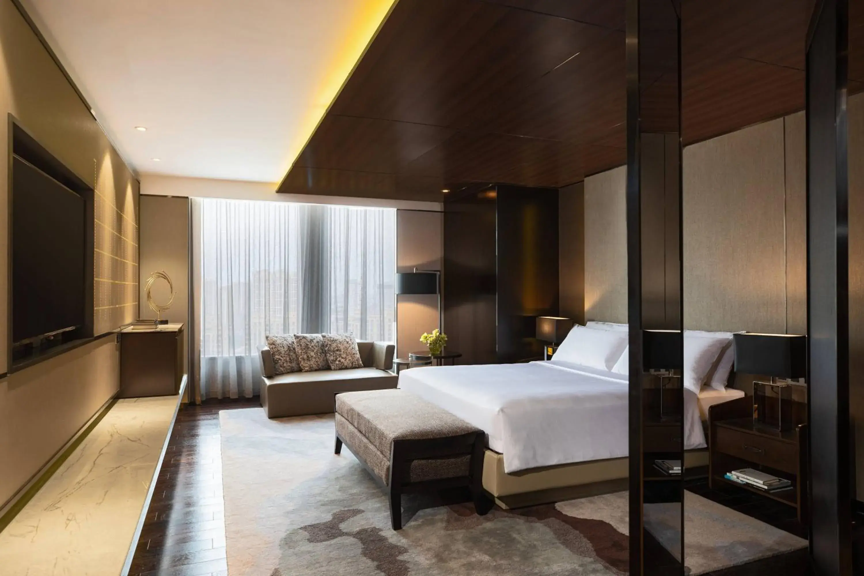 Bedroom, Bed in Renaissance Shenyang West Hotel