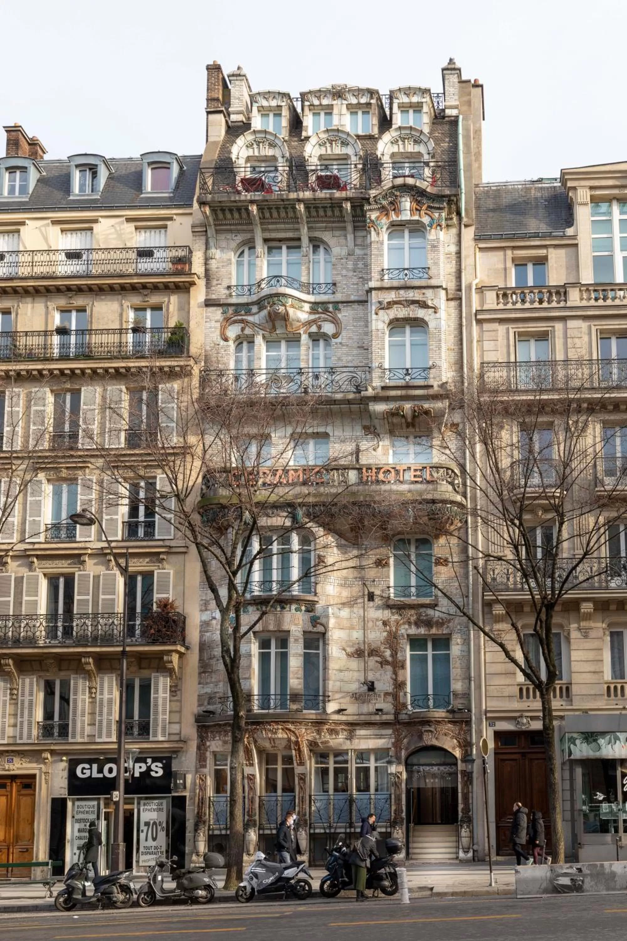Property building in Elysées Ceramic