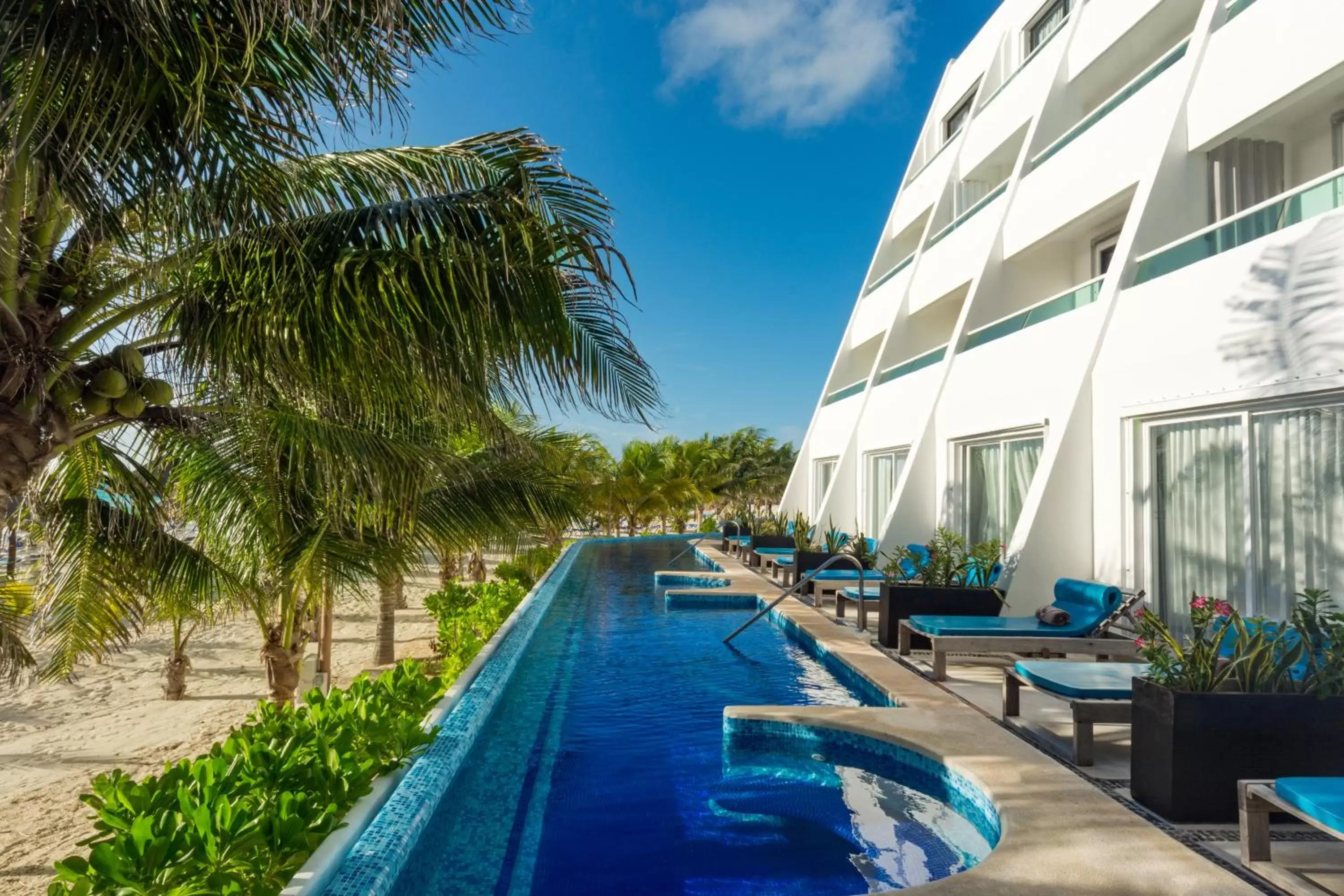 Property building, Swimming Pool in Flamingo Cancun Resort