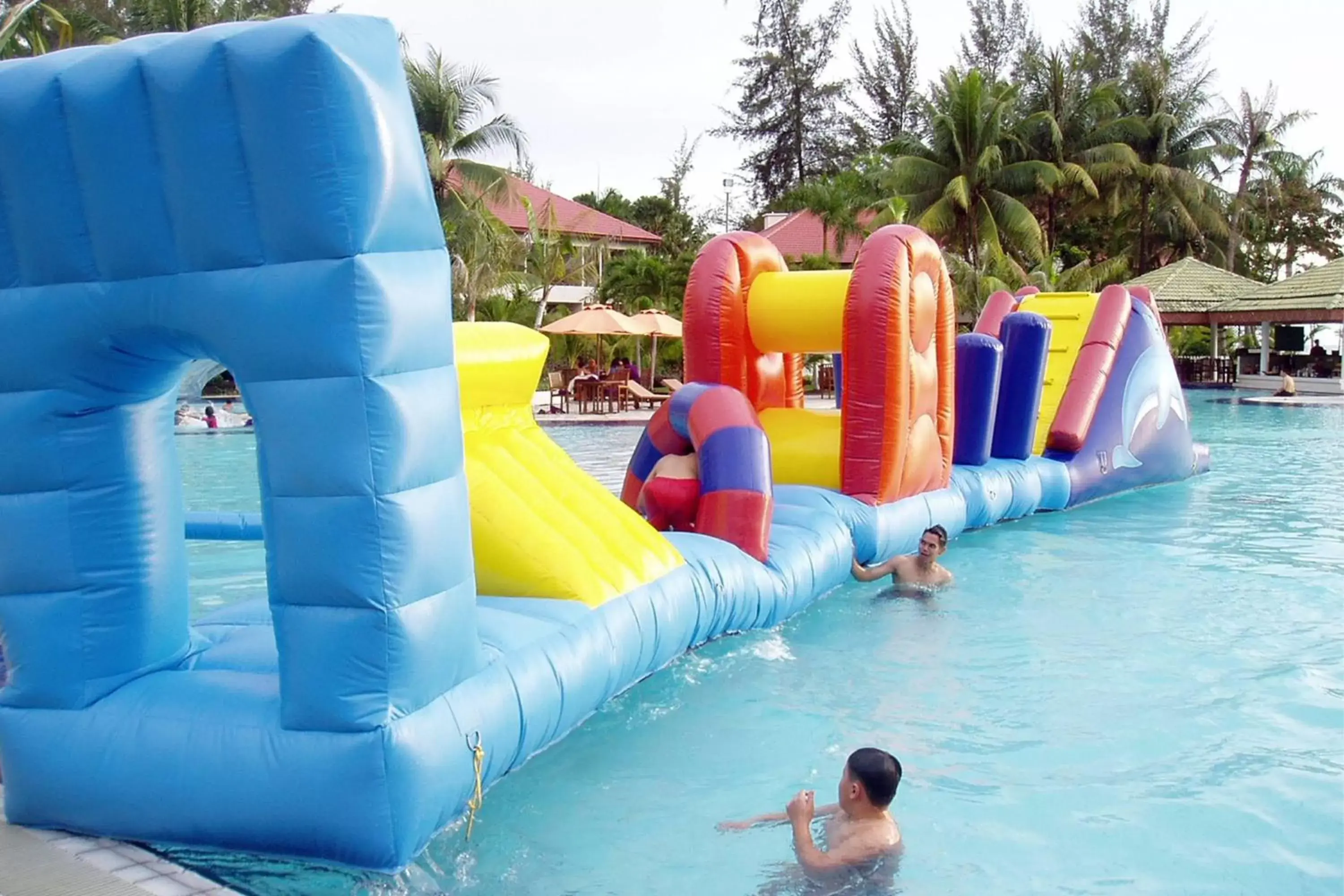 Swimming pool, Water Park in Miri Marriott Resort & Spa